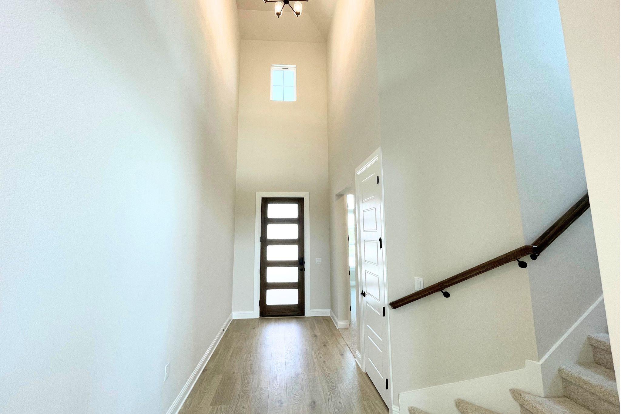 9609 Gladsome PATH, Manor, TX 78653 photo 2