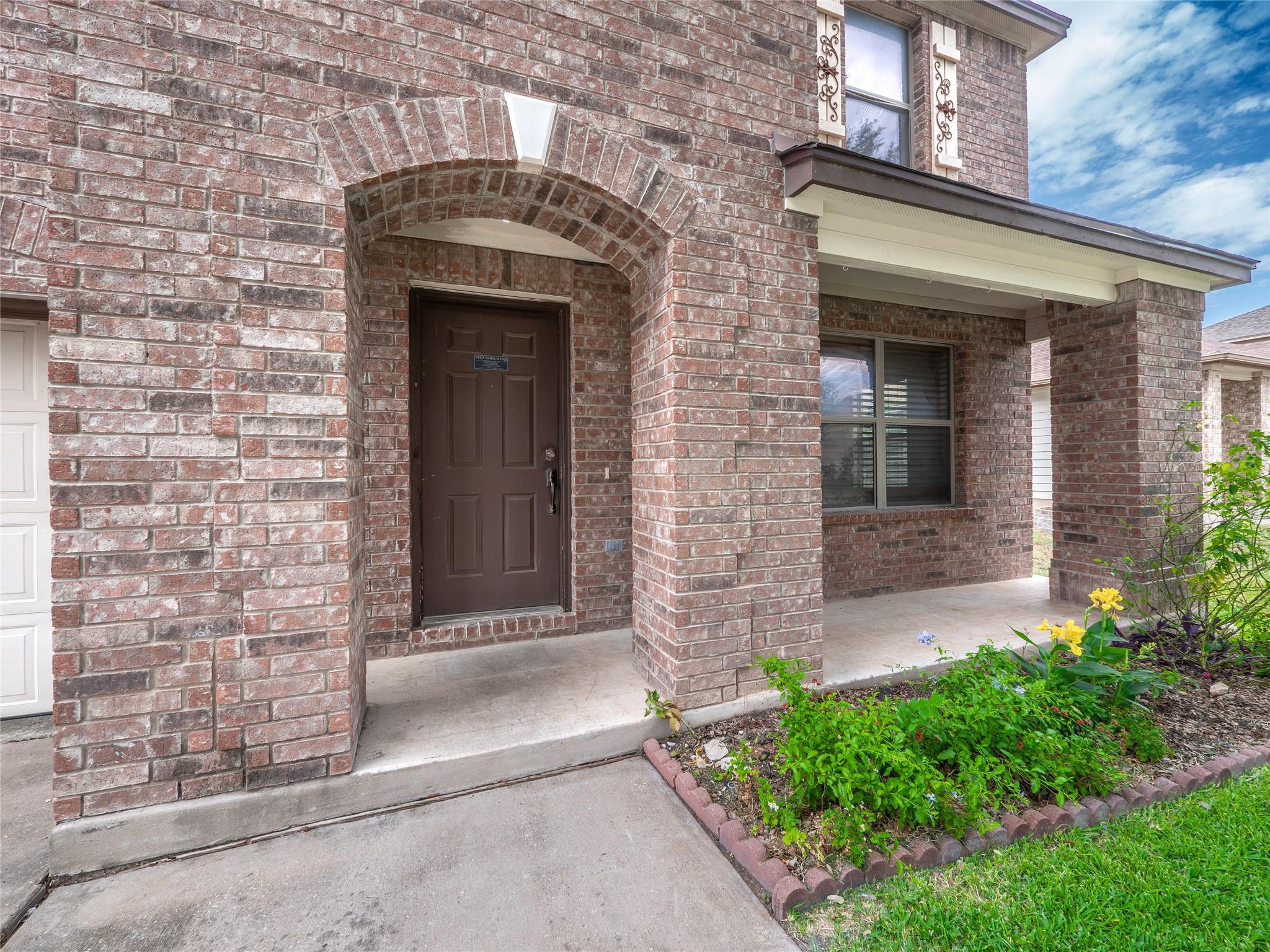 4912 Woodstock DR, Georgetown, TX 78633 photo 2