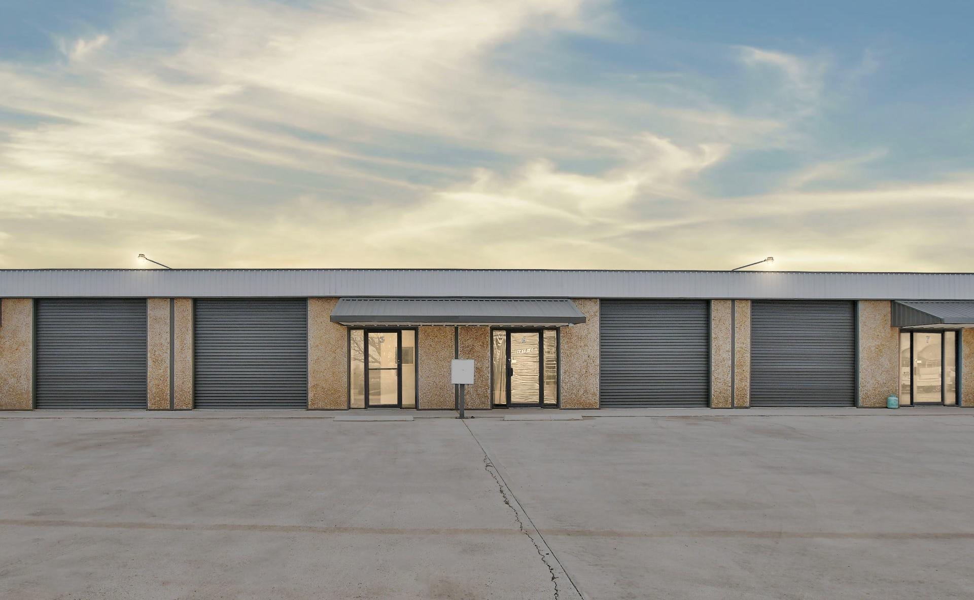 1419 Fleming DR #Warehouse 10, Seguin, TX 78155 photo 5