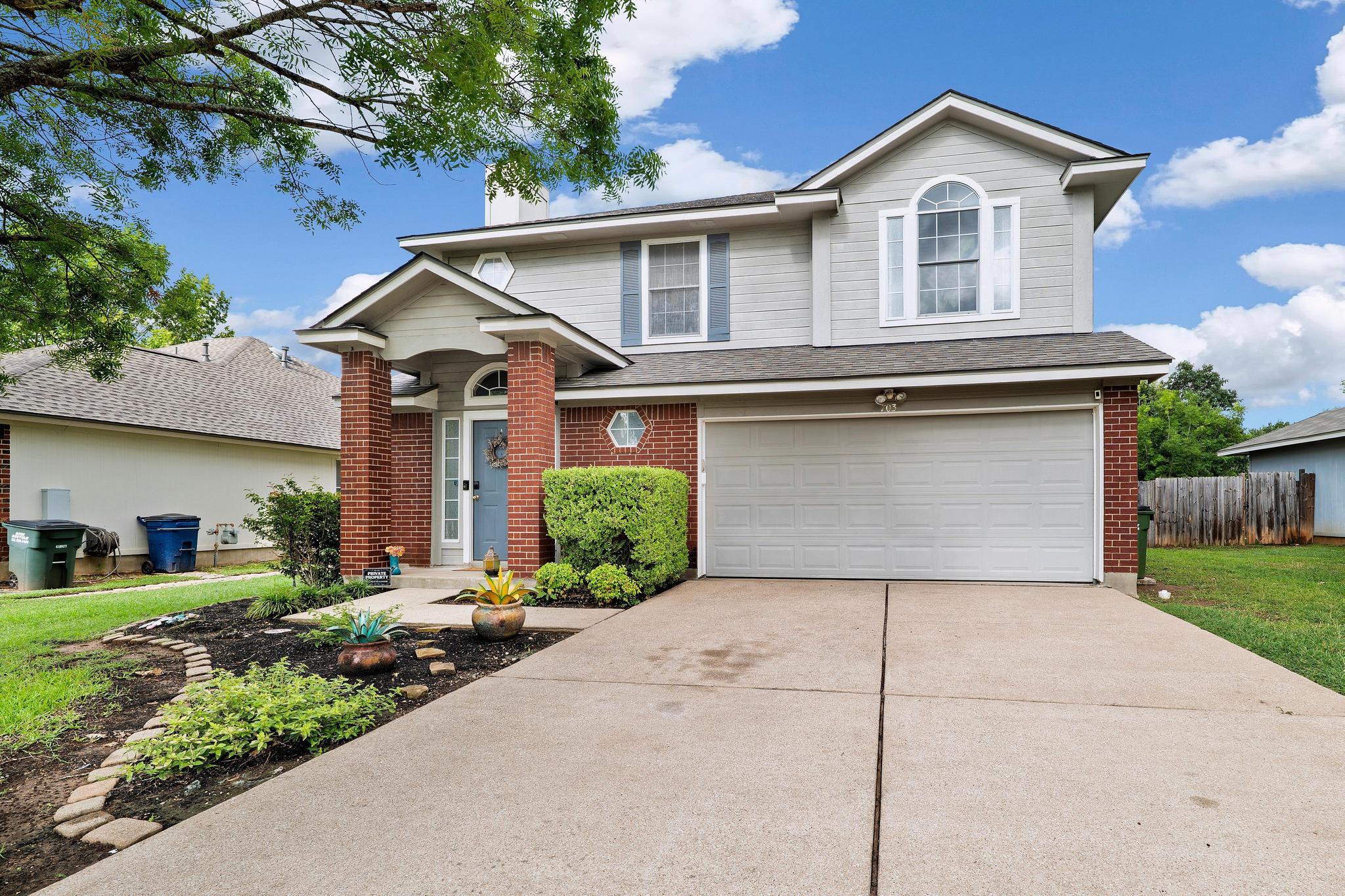 703 Sparkling Brook LN, Leander, TX 78641 photo 2