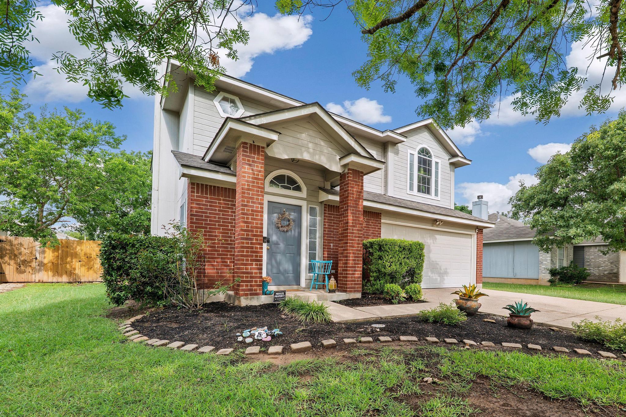 703 Sparkling Brook LN, Leander, TX 78641 photo 4