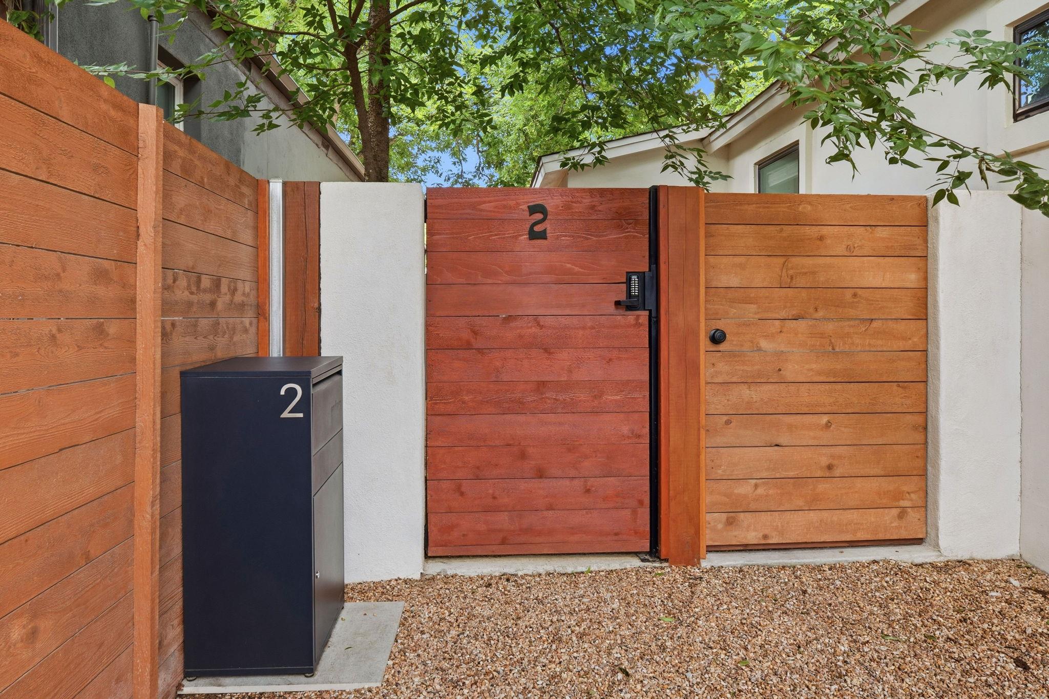 2519 4th ST #2, Austin, TX 78702 photo 2