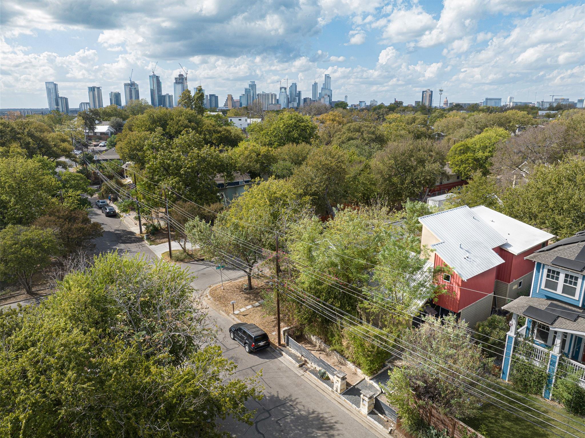 2302 9th ST, Austin, TX 78702 photo 4