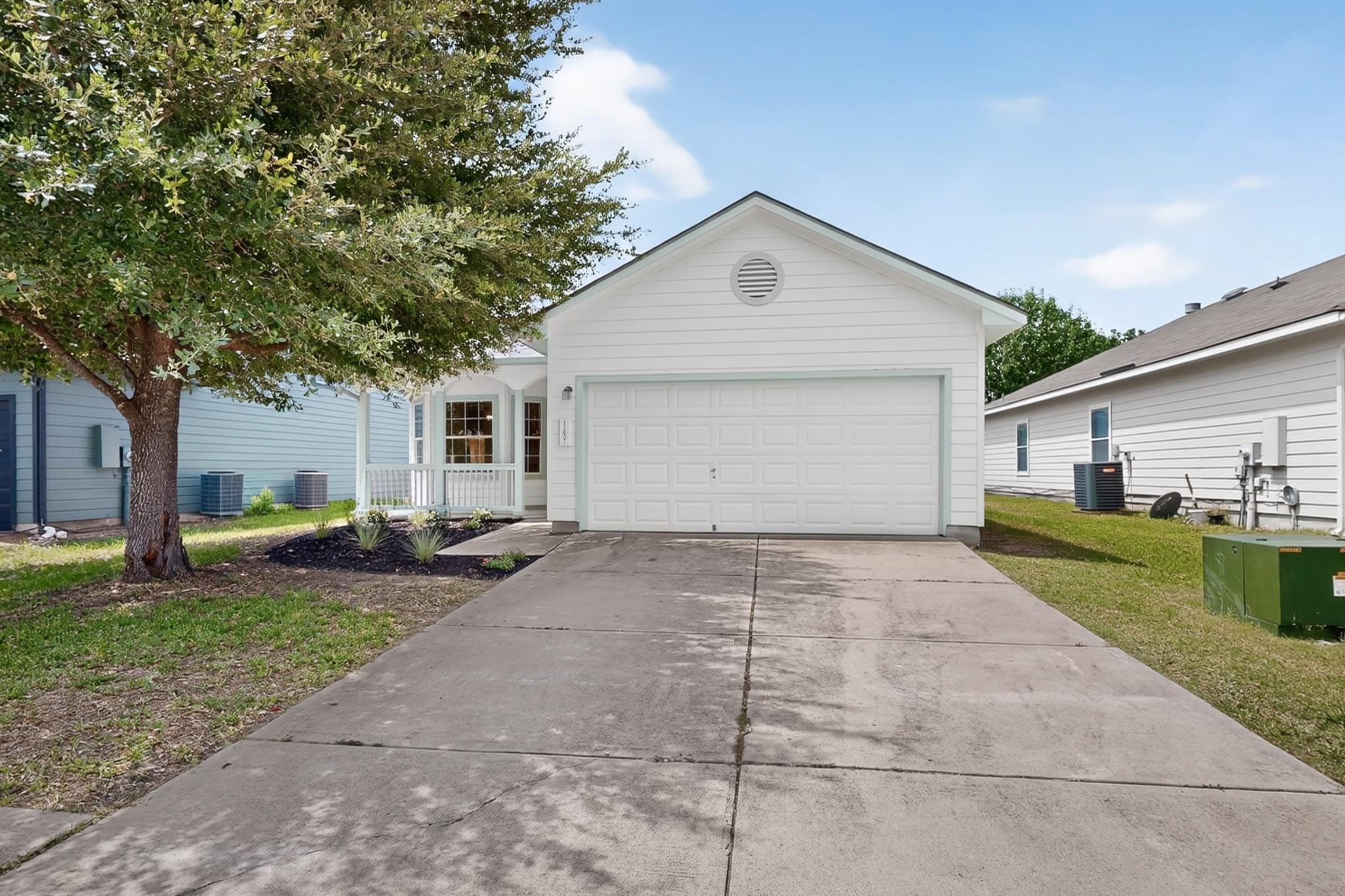 11607 Lapoynor ST, Manor, TX 78653 photo 3