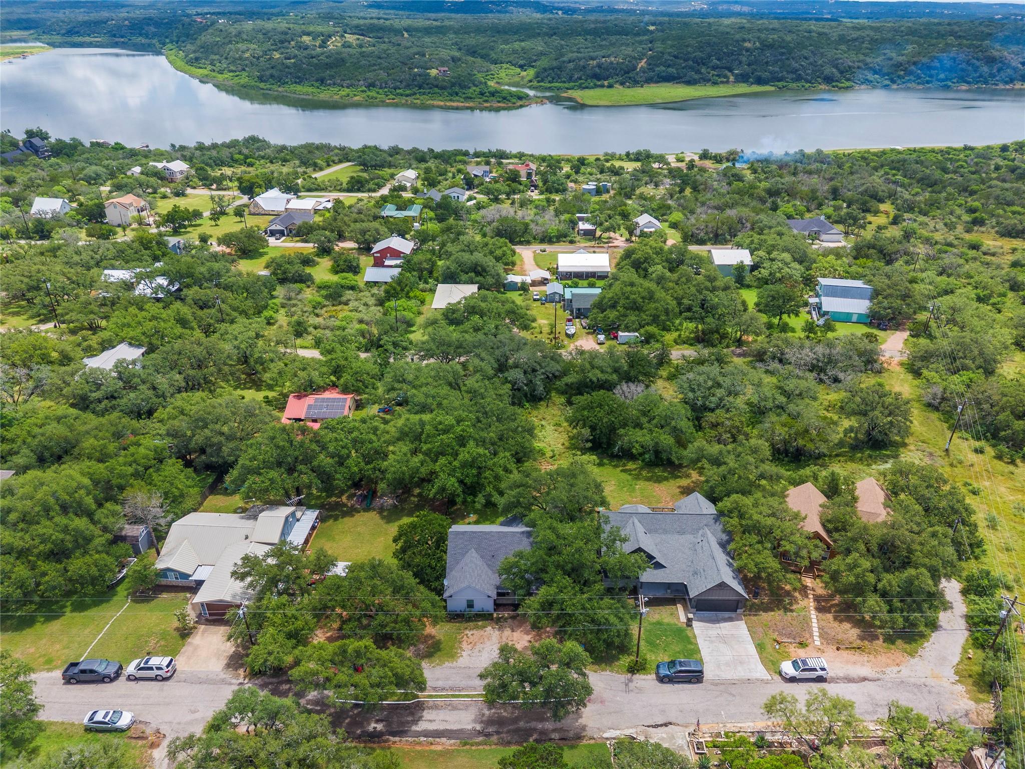 503 Chantilly LN, Spicewood, TX 78669 photo 3