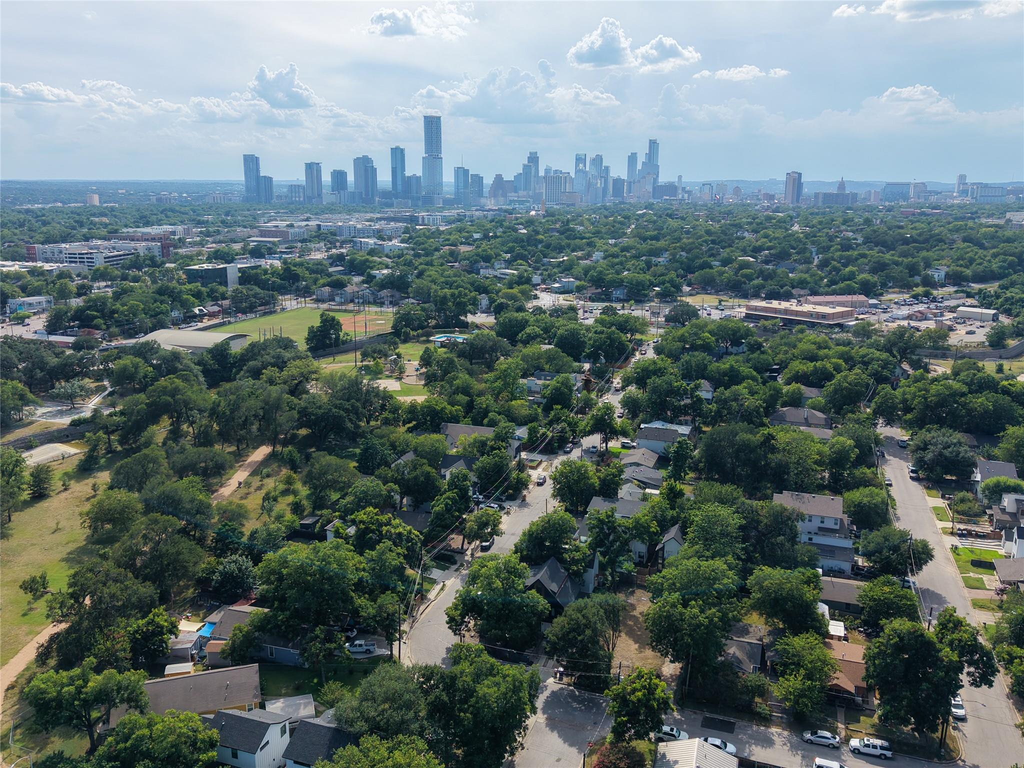 802 Maude ST, Austin, TX 78702 photo 2