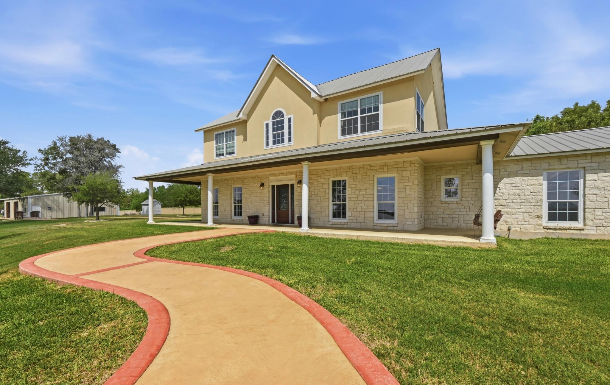 1175 Southern WAY, Luling, TX 78648 photo 4