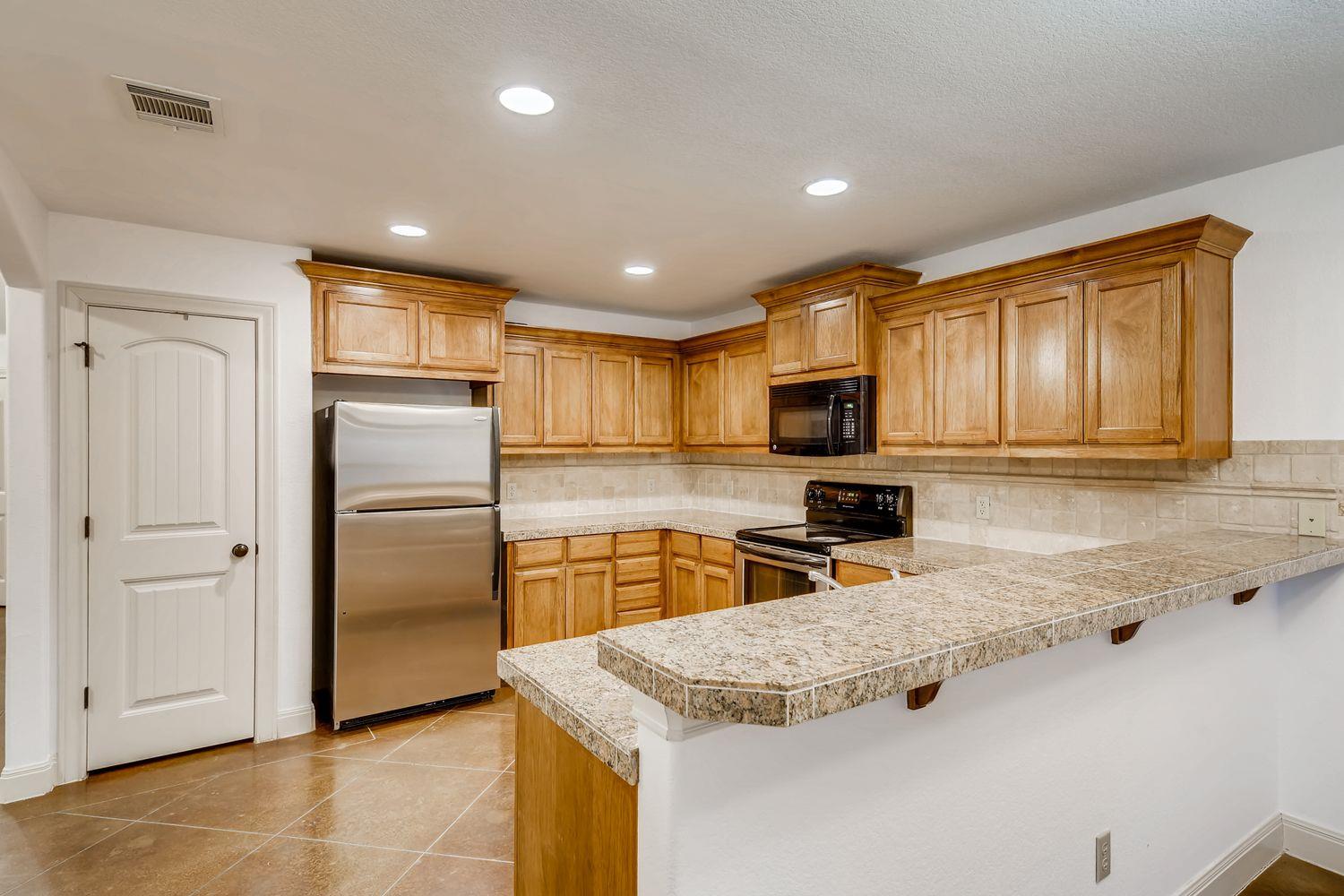300 Venture BLVD, Point Venture, TX 78645 photo 4