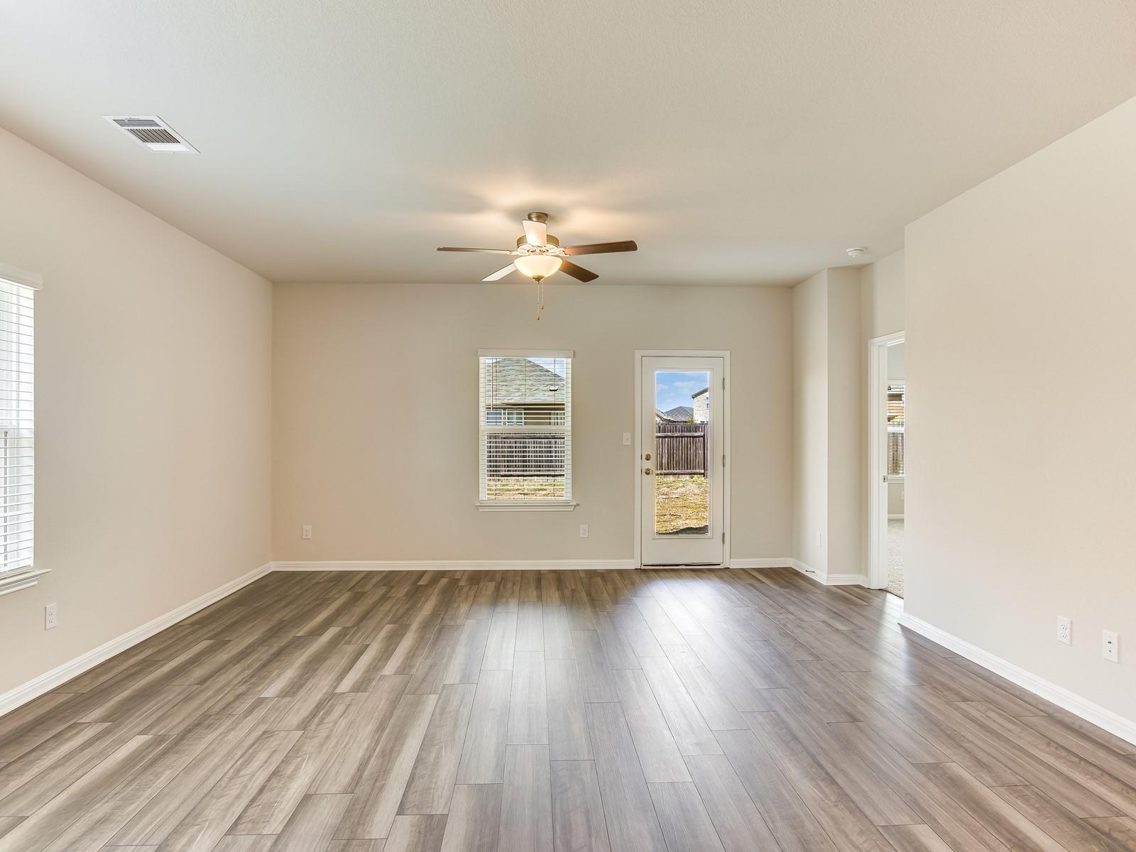 4220 Texoma DR, Pflugerville, TX 78660 photo 4