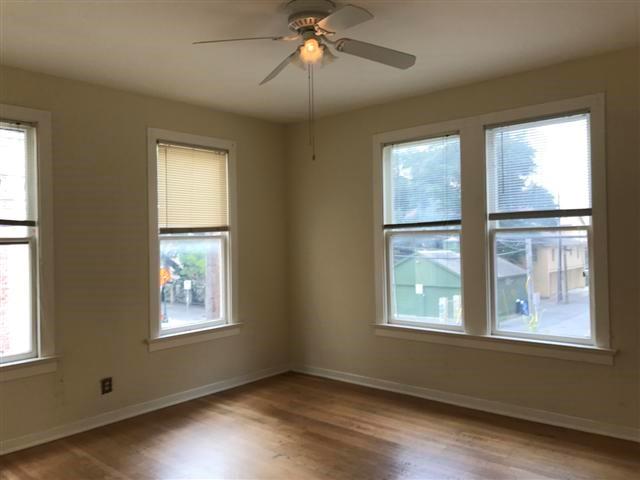610 23rd ST, Austin, TX 78705 photo 3