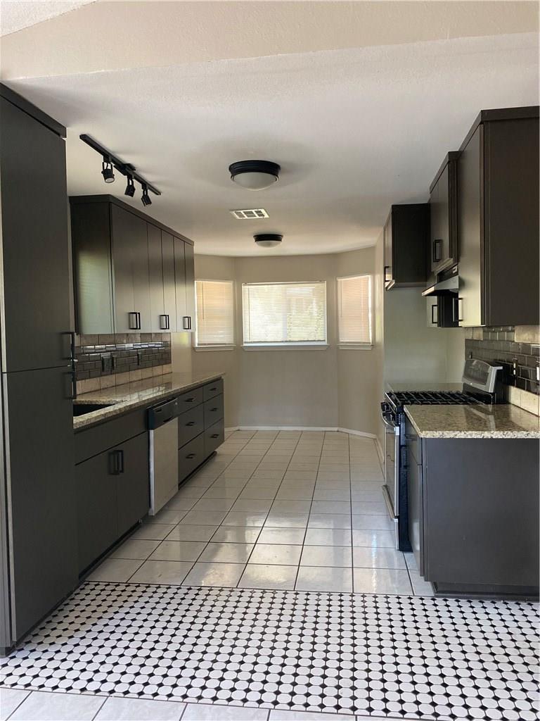 11915 Rosethorn DR, Austin, TX 78758 photo 5