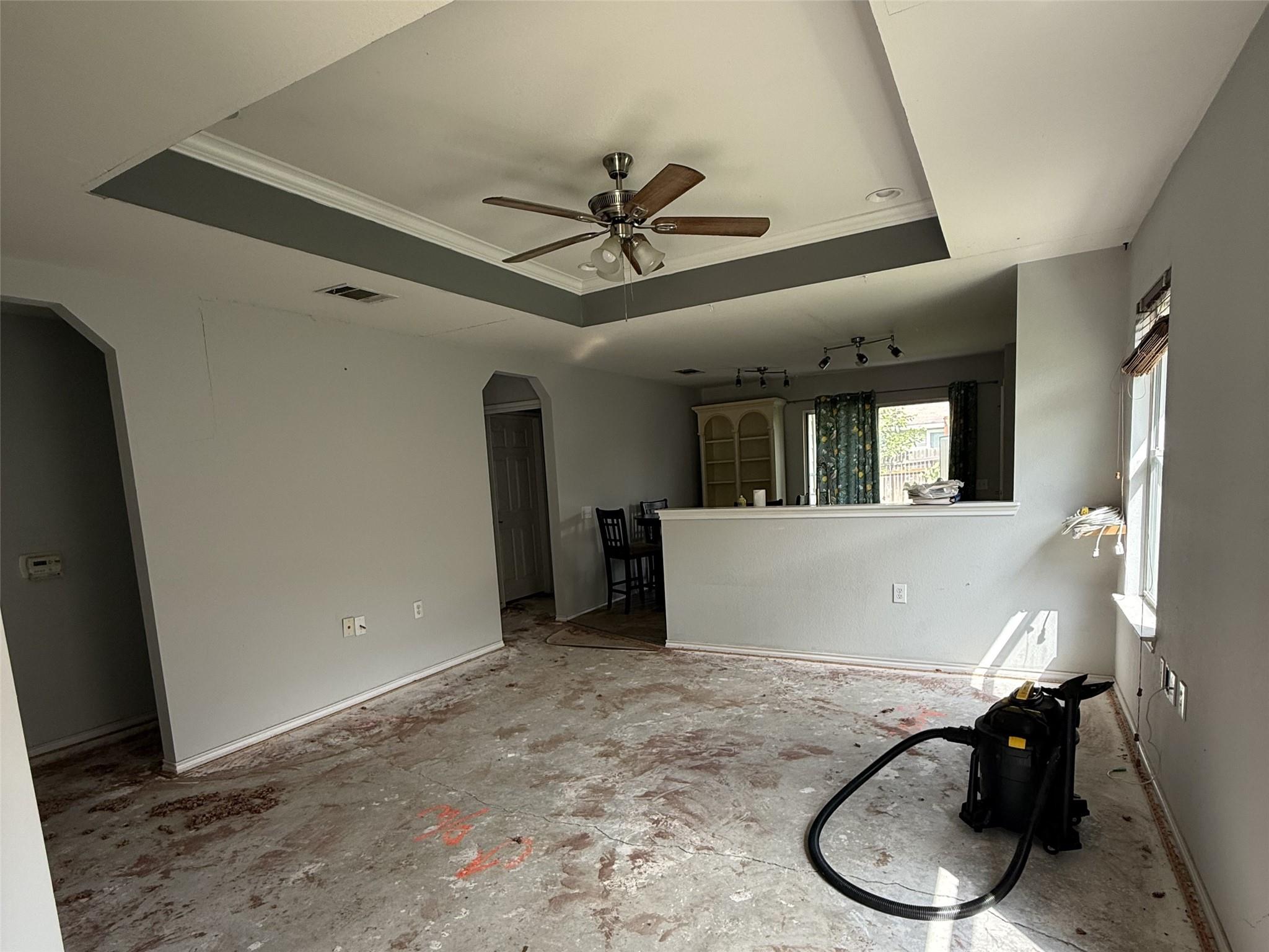 7608 Cayenne LN, Austin, TX 78741 photo 3