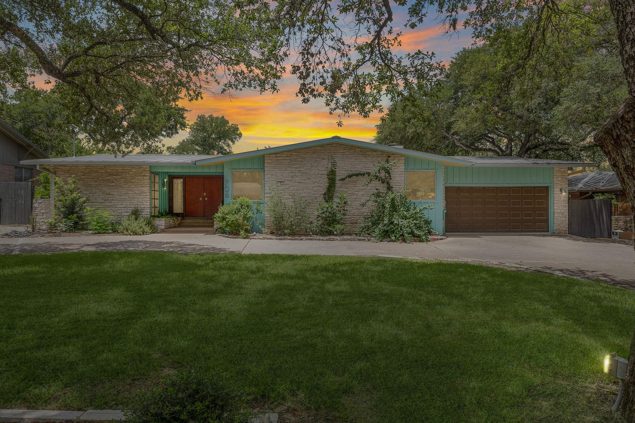 Photo of 706 Barton BLVD, Austin, TX 78704