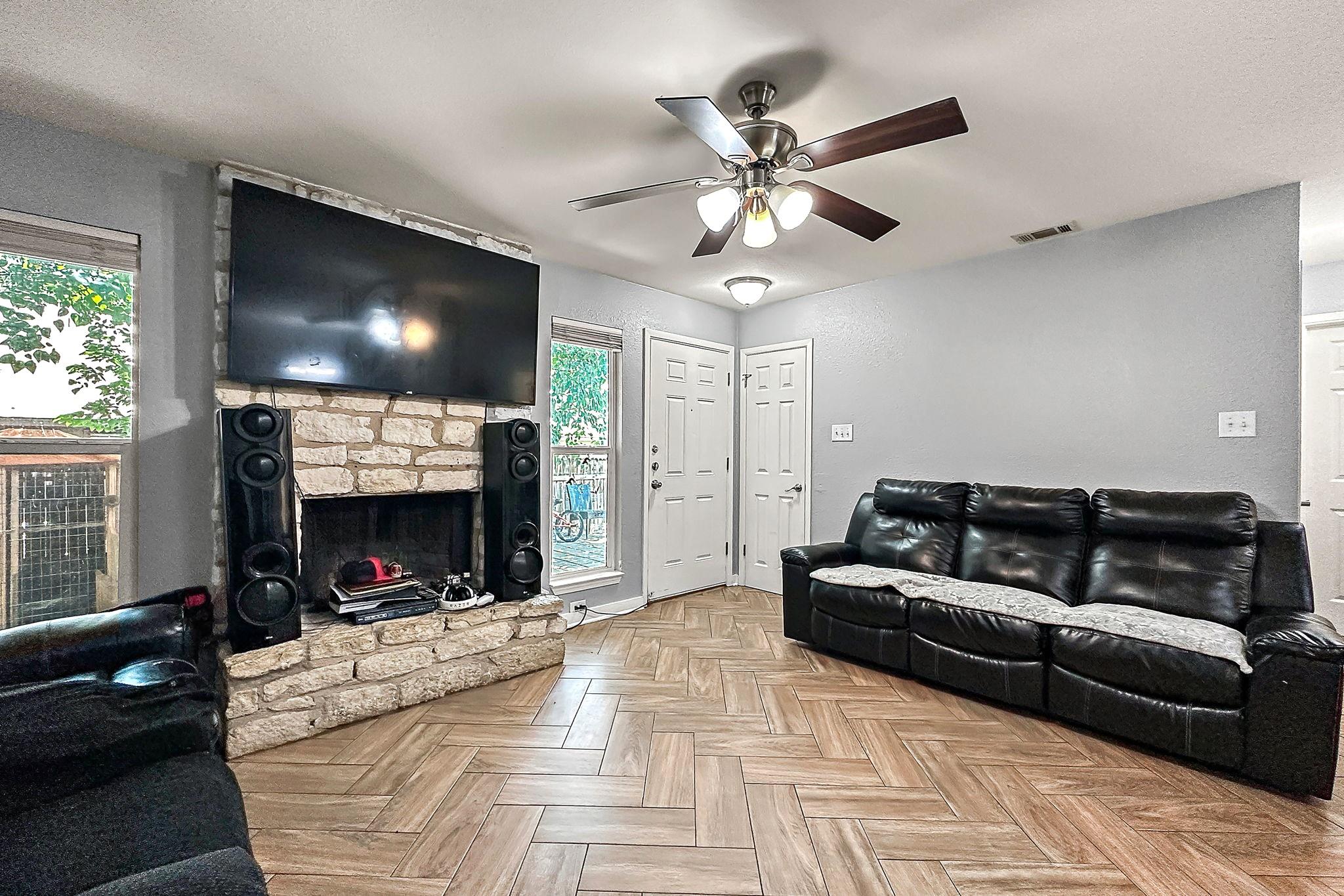 700 Misty Morning WAY #A and B, Round Rock, TX 78664 photo 4
