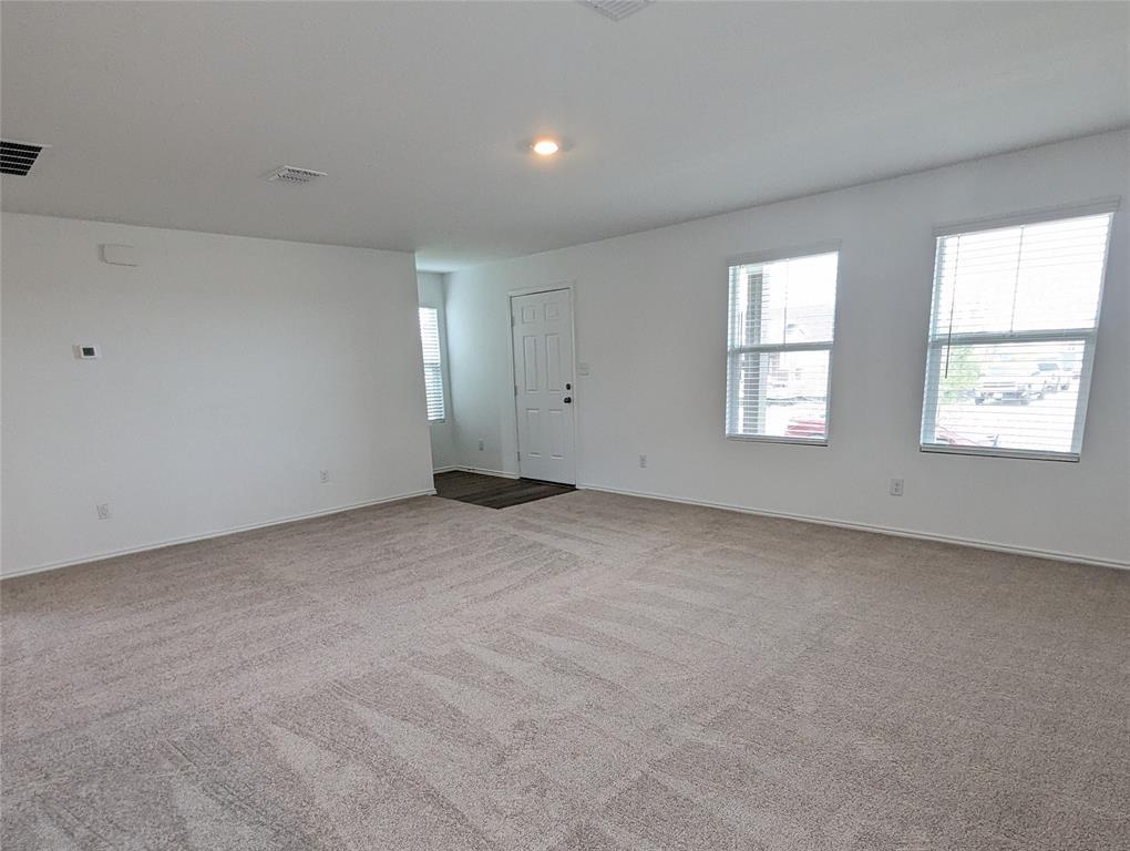 152 Avre LOOP, Kyle, TX 78640 photo 3