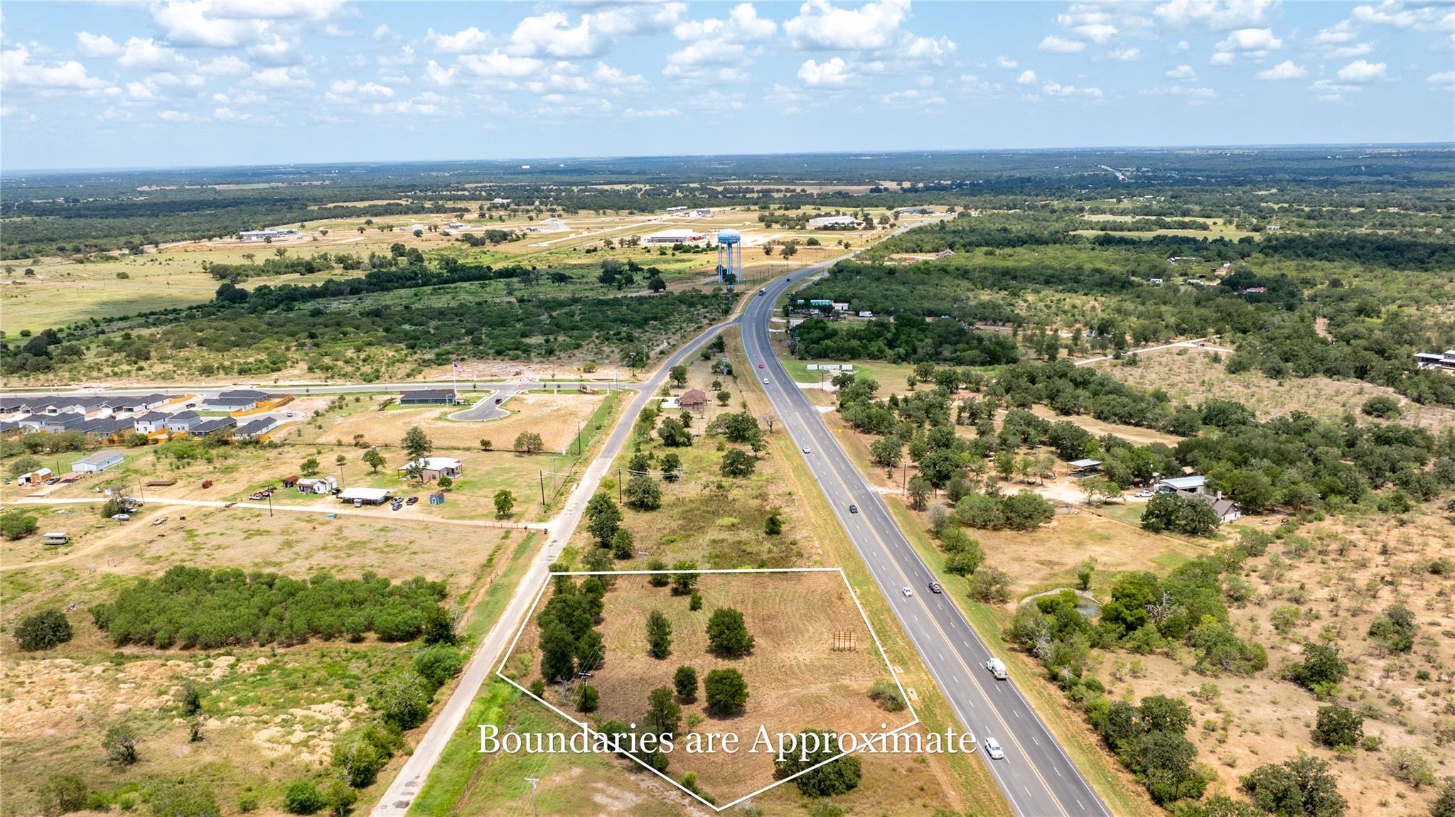 2063 Magnolia Ave, Luling, TX 78648 photo 3