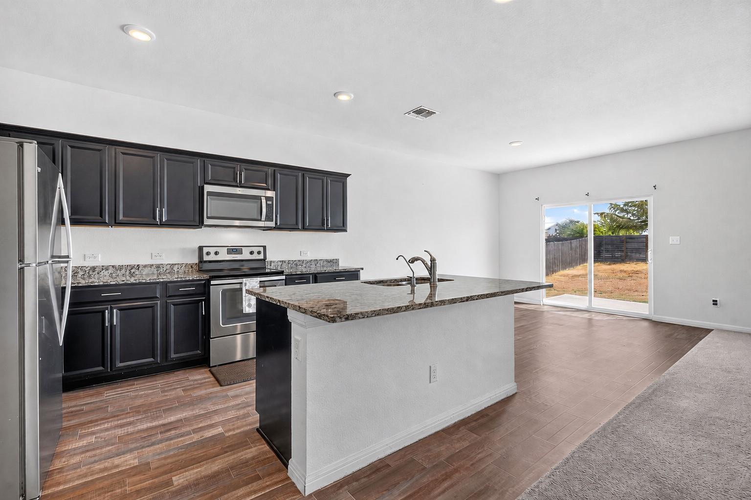 13513 Robert Wagner BND, Manor, TX 78653 photo 3