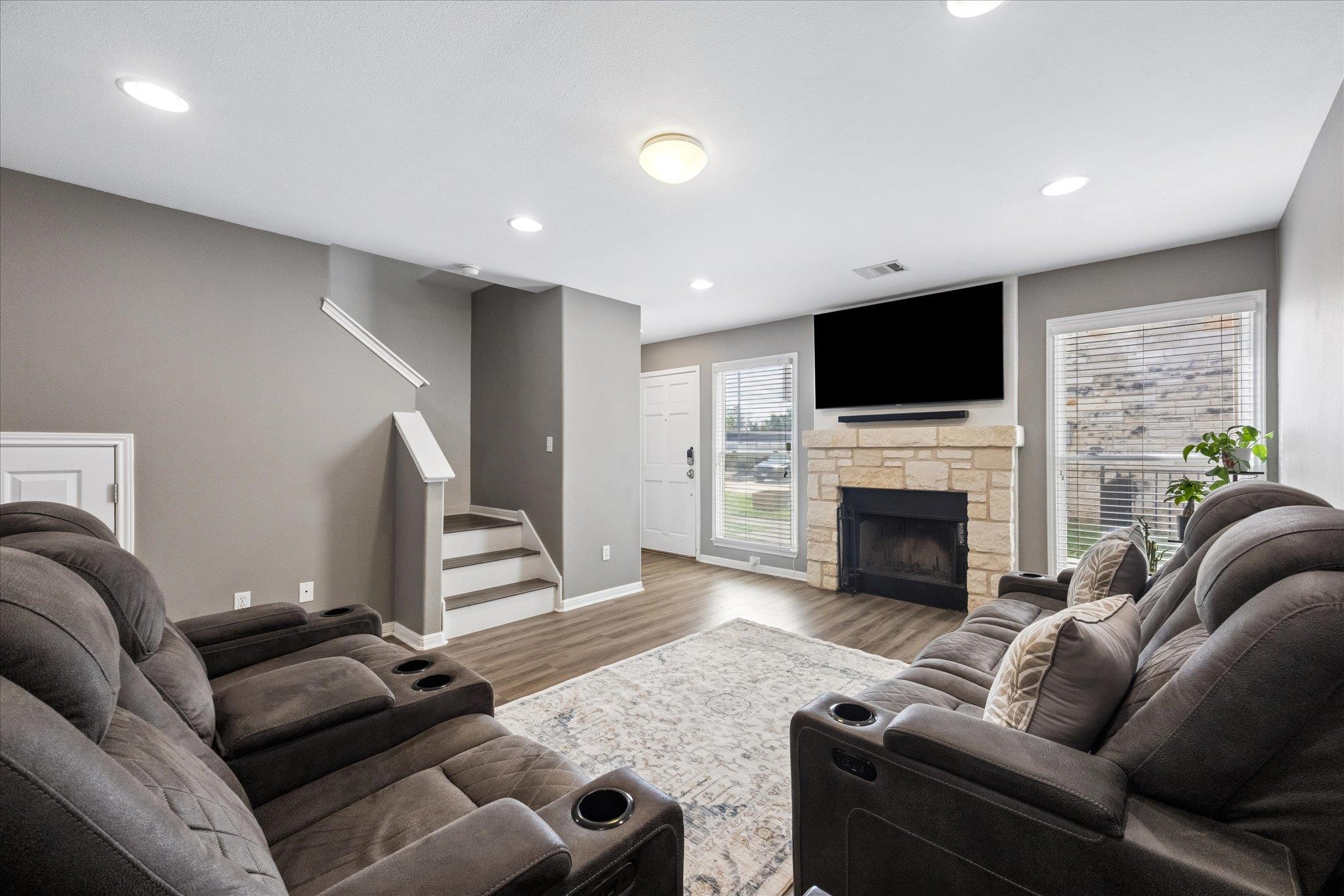 6900 Riverside DR #31, Austin, TX 78741 photo 3