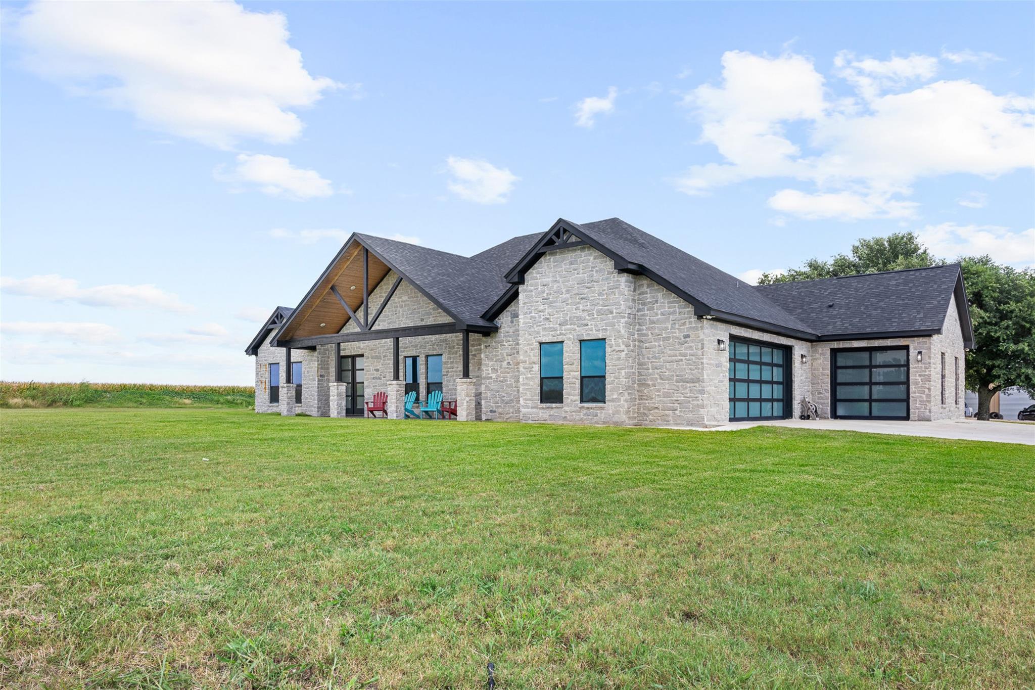 6021 Fm 1915, Buckholts, TX 76518 photo 3