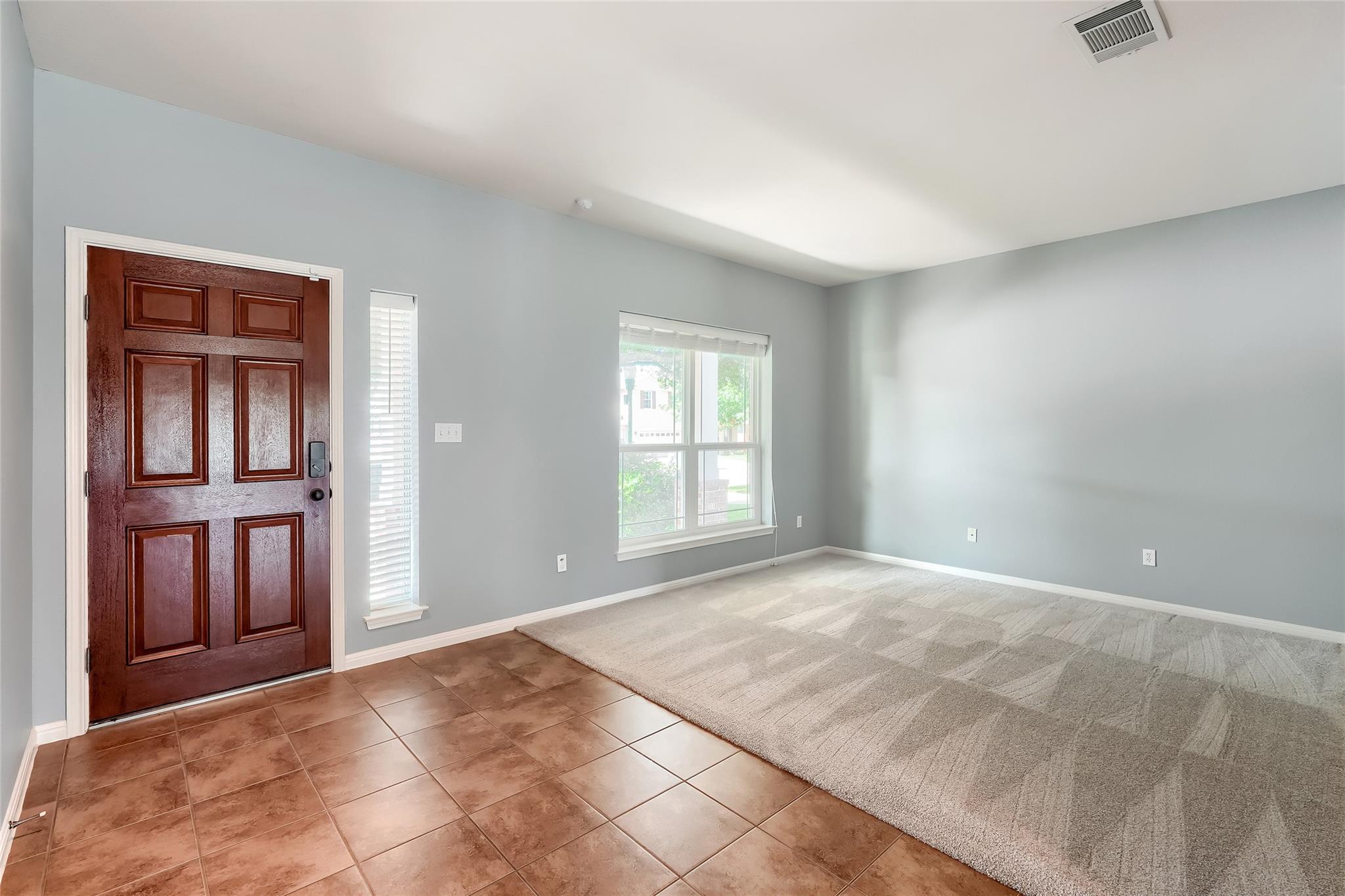 7813 Squirrel Hollow DR, Georgetown, TX 78628 photo 4