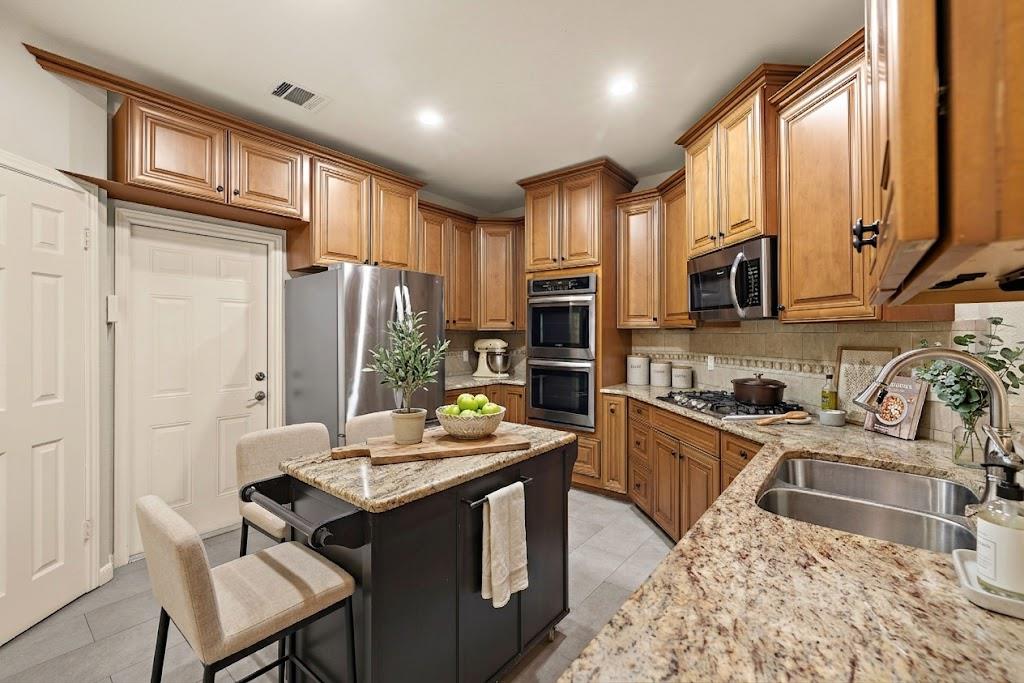800 Timber TRL, Cedar Park, TX 78613 photo 2