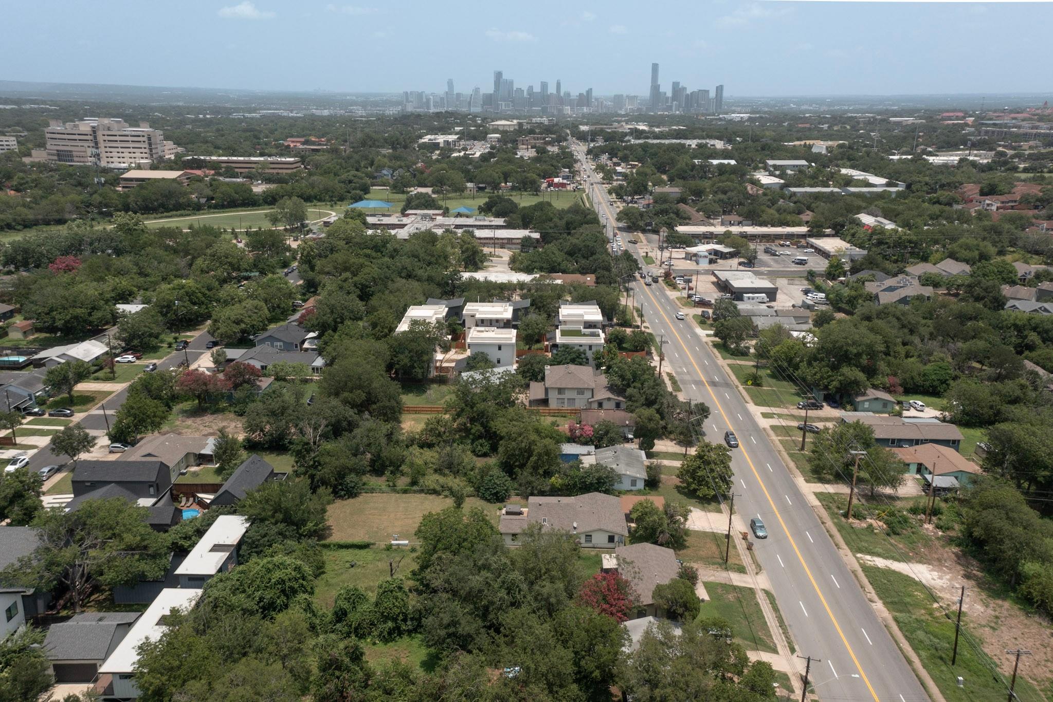 4502 1st ST, Austin, TX 78745 photo 3