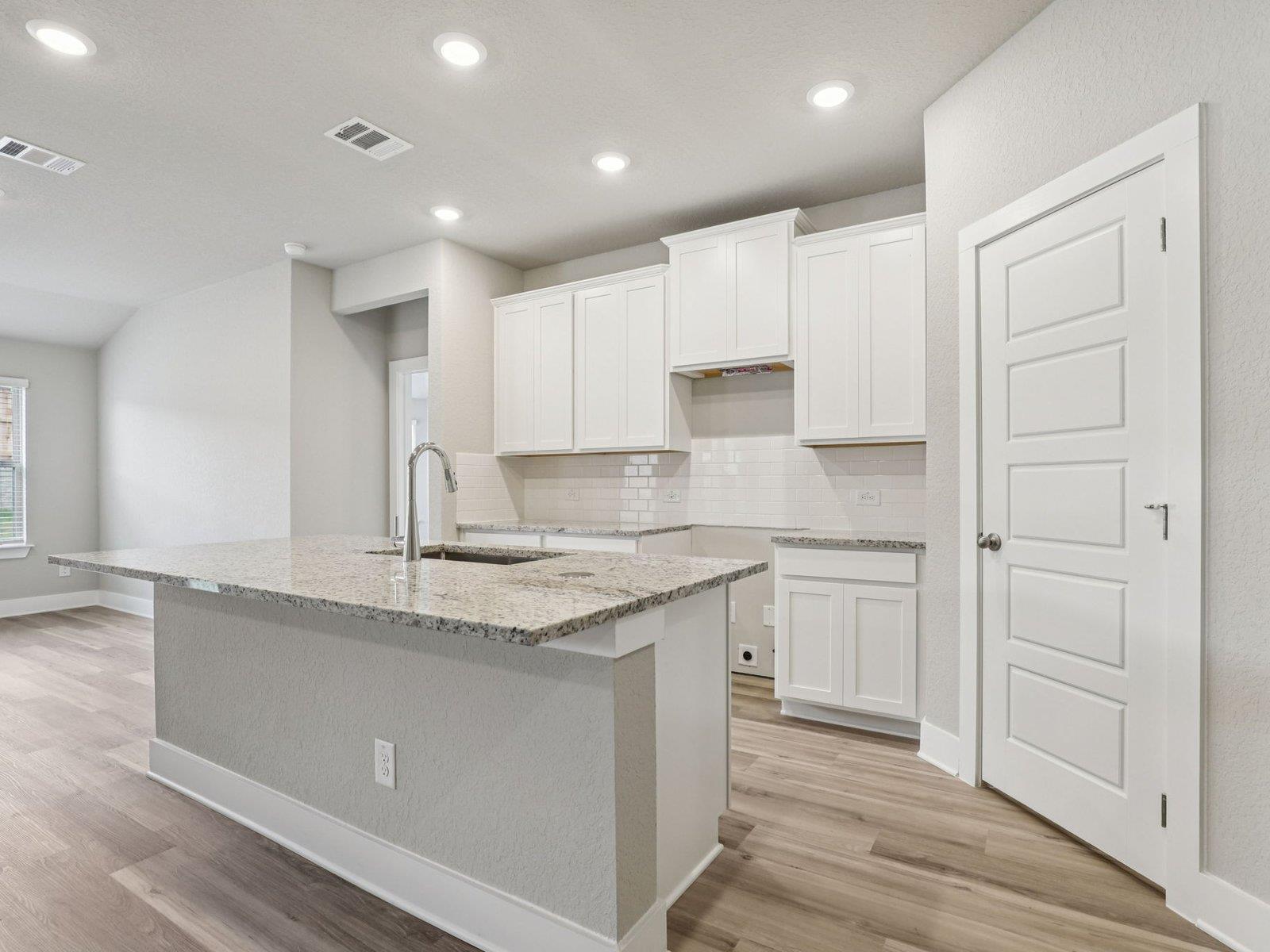 320 Wheel Horse RD, Burnet, TX 78611 photo 4