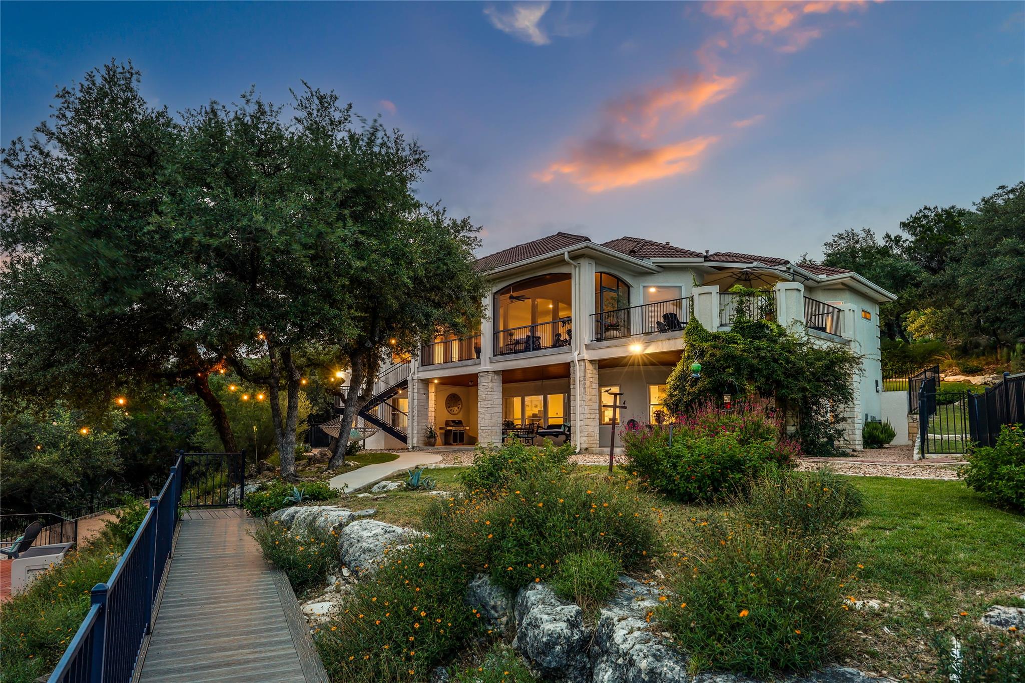 1307 Osprey Ridge LOOP, Lago Vista, TX 78645 photo 3