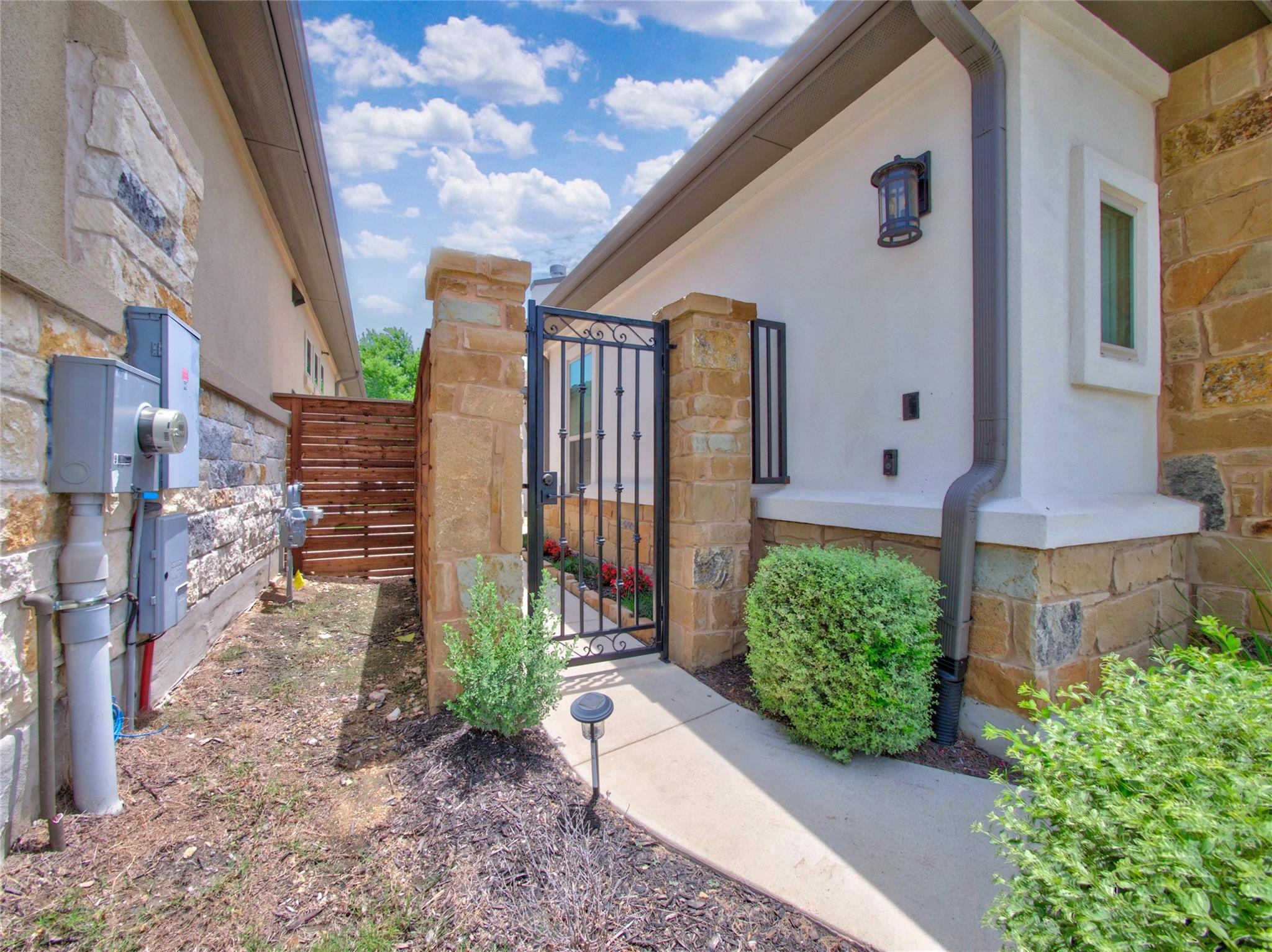 313 Skyflower DR #G, Georgetown, TX 78628 photo 2