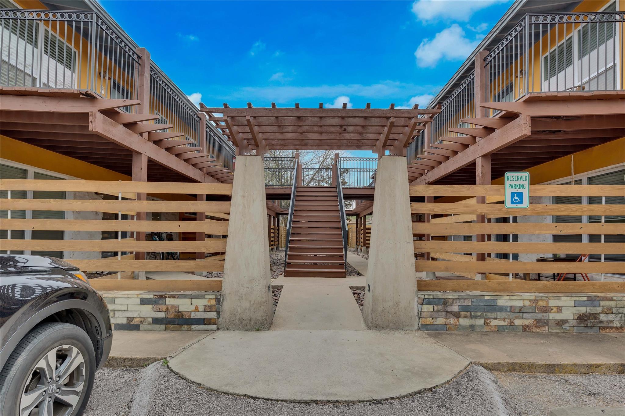 Little Villa At Barge Condo