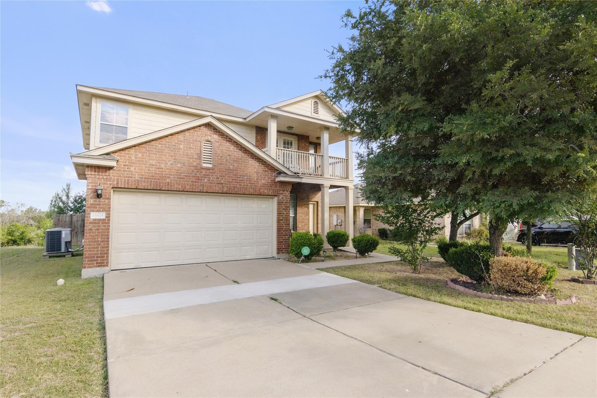 13524 Lyndon B Johnson ST, Manor, TX 78653 photo 2