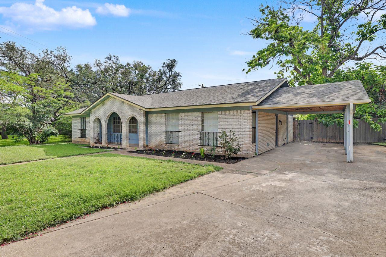 1811 Terry LN, Georgetown, TX 78628 photo 2