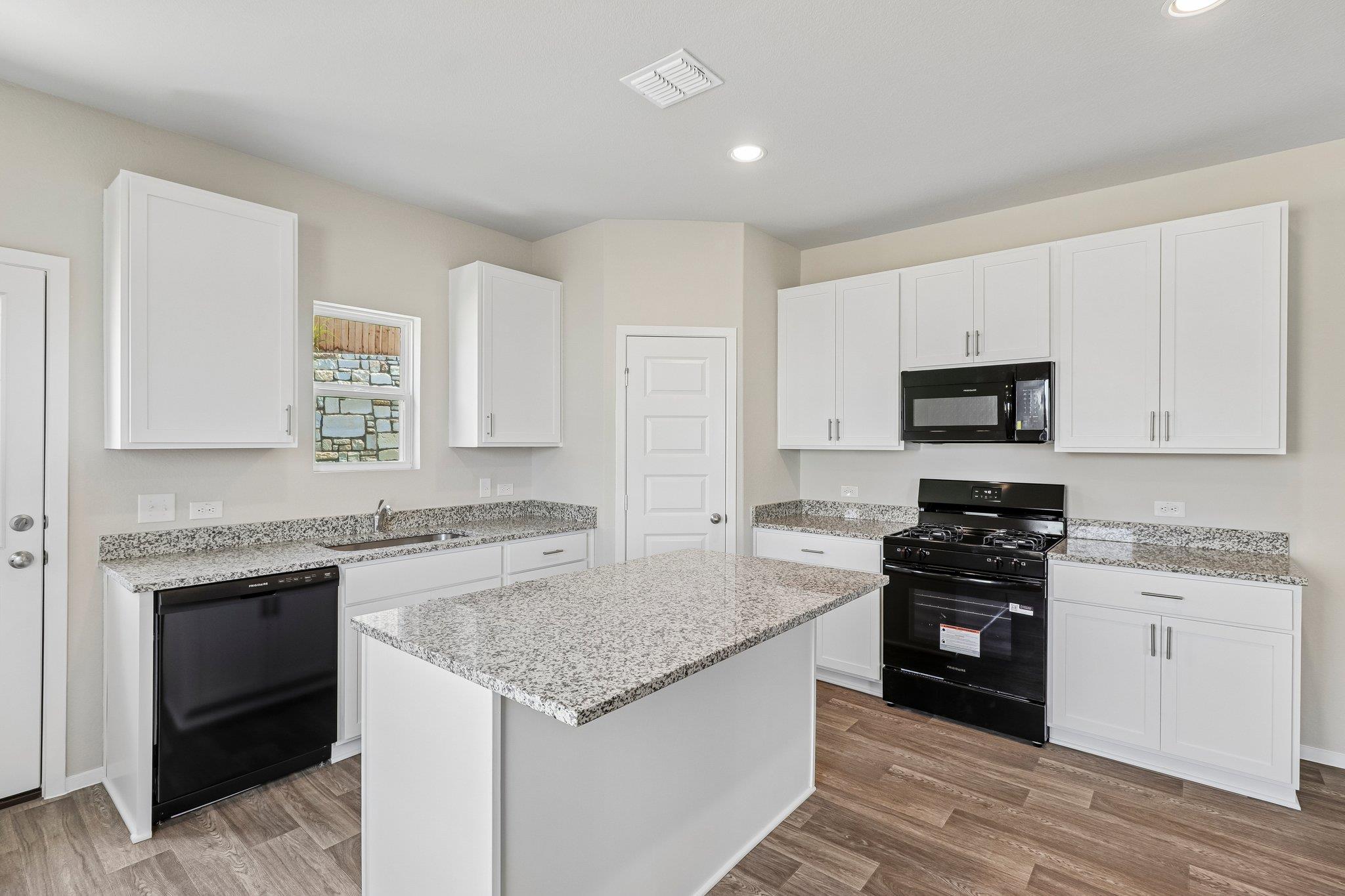 12013 Murano DR, Austin, TX 78747 photo 4