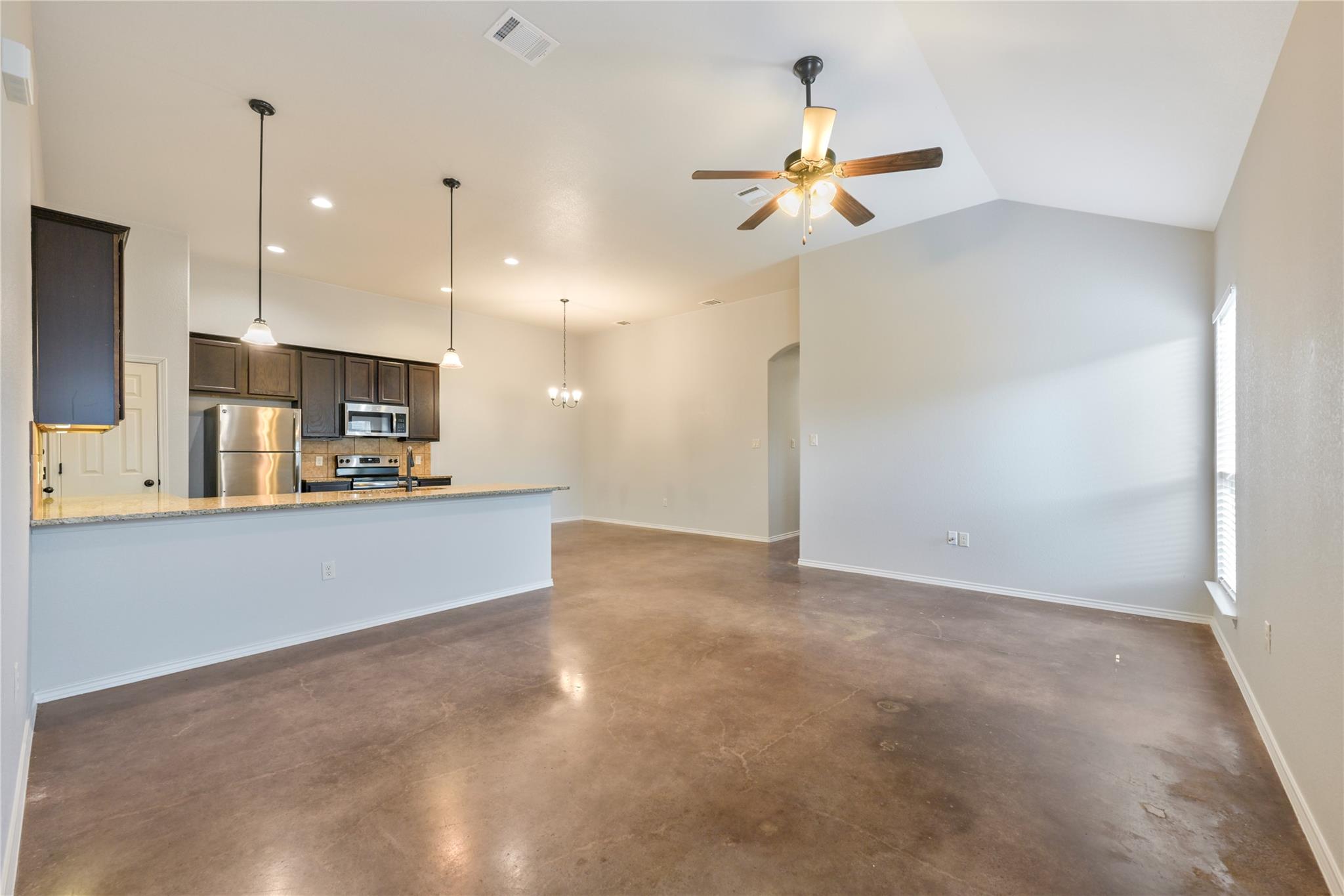 265 Joanne LOOP #B, Buda, TX 78610 photo 3