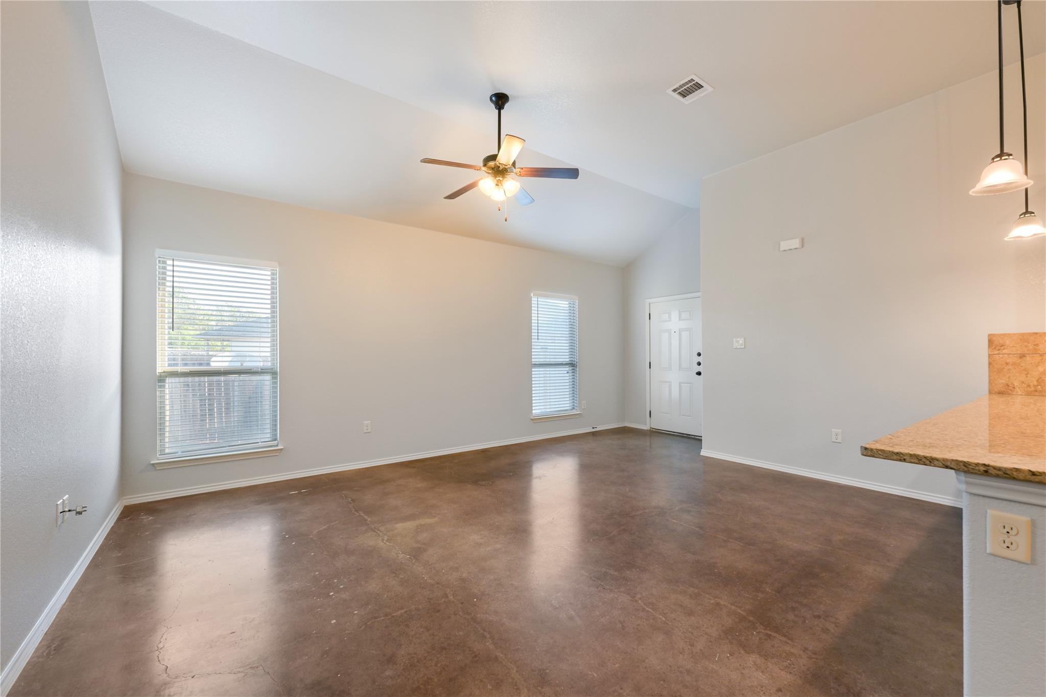 265 Joanne LOOP #B, Buda, TX 78610 photo 4
