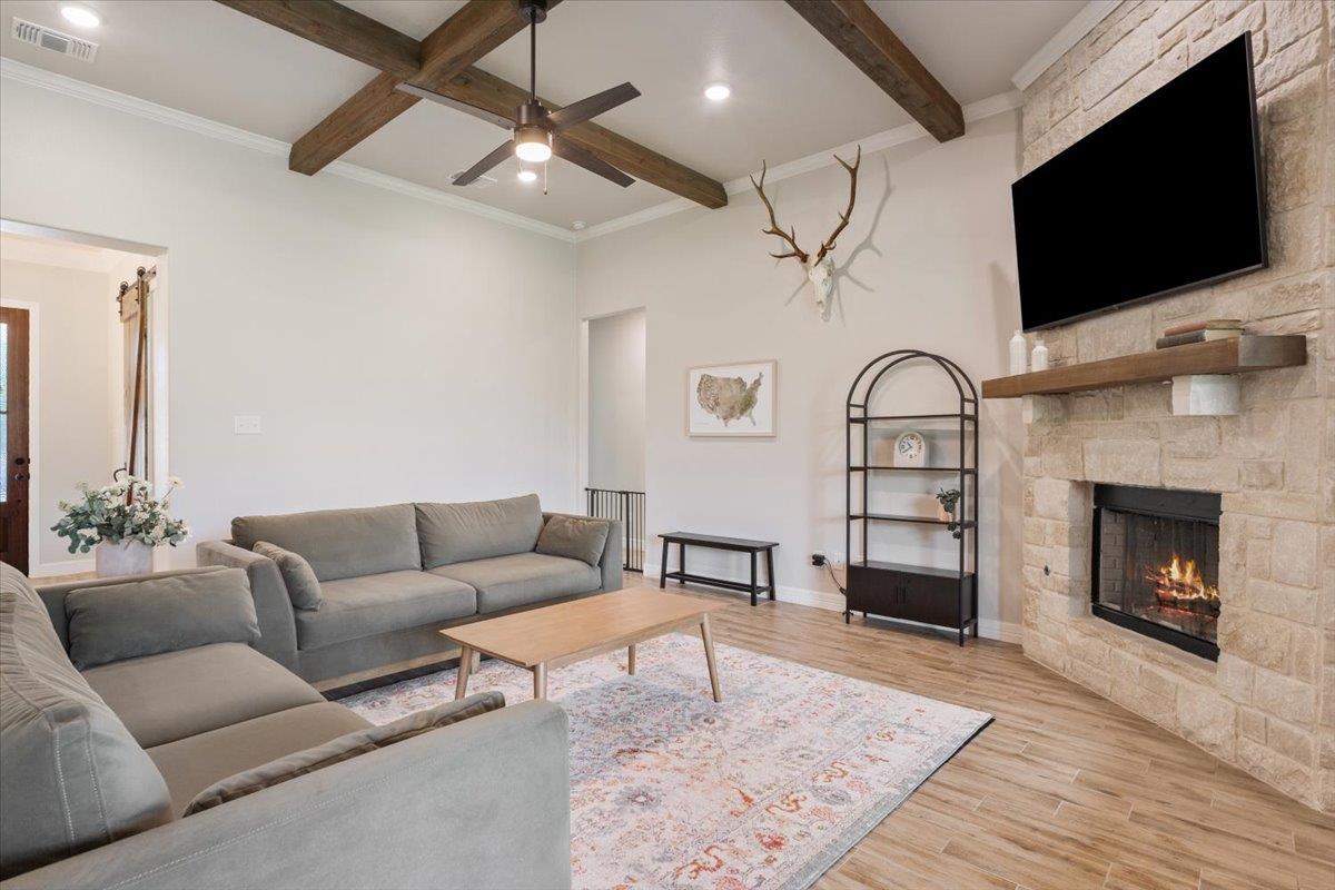 5017 Bella Charca PKWY, Nolanville, TX 76559 photo 3