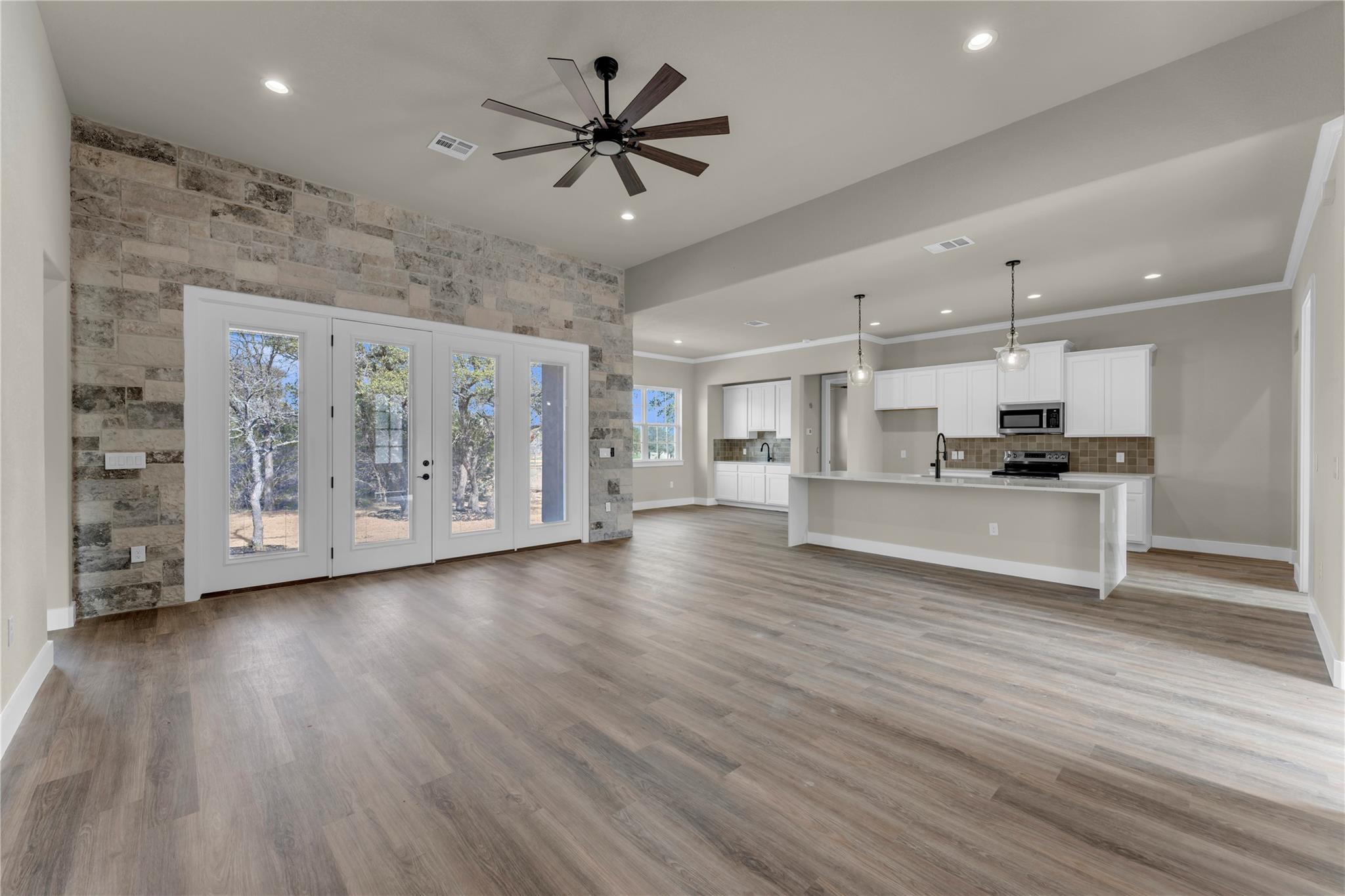 108 Double CIR, Burnet, TX 78611 photo 3