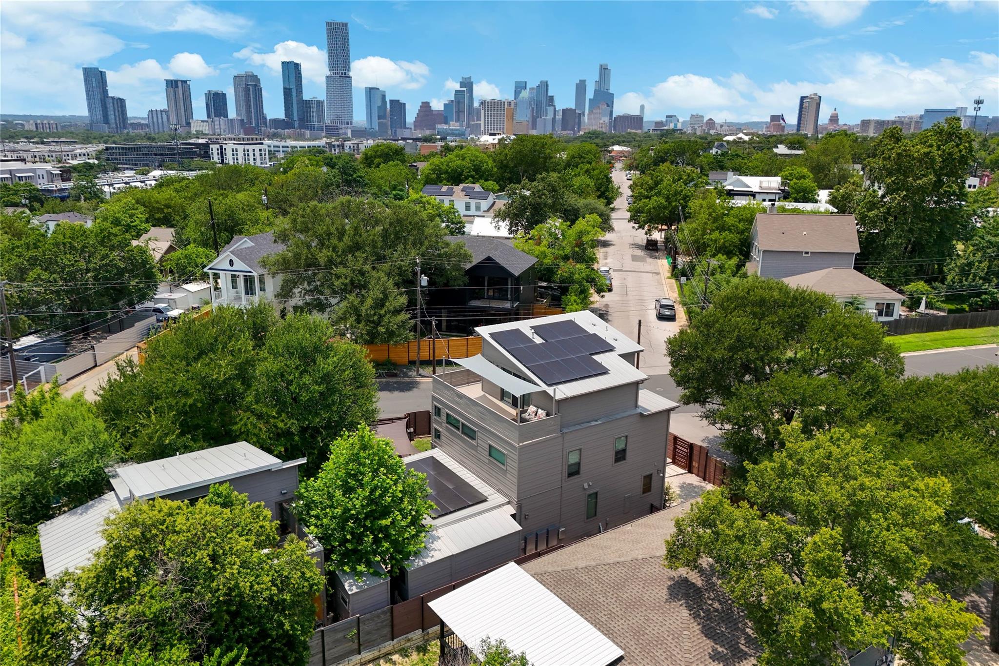 2201 9th ST, Austin, TX 78702 photo 5