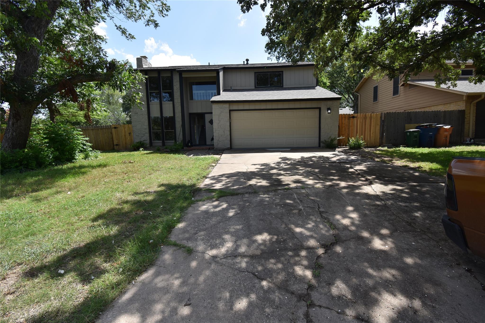 1309 July DR, Austin, TX 78753 photo 2