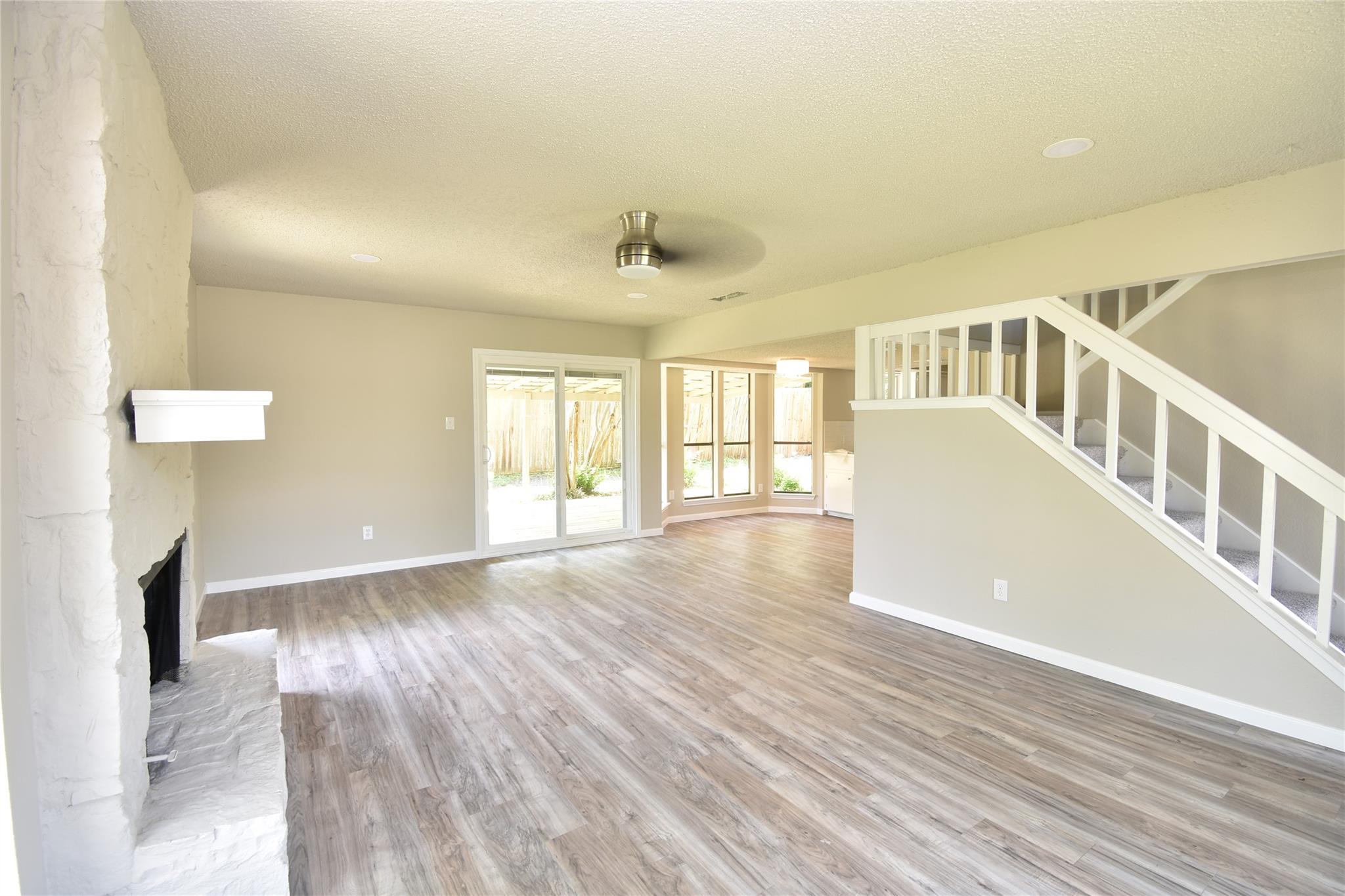 1309 July DR, Austin, TX 78753 photo 3