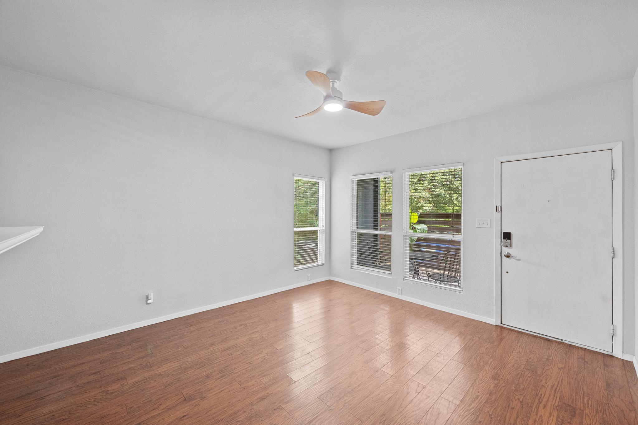 1509 39 1/2 ST #108, Austin, TX 78756 photo 3