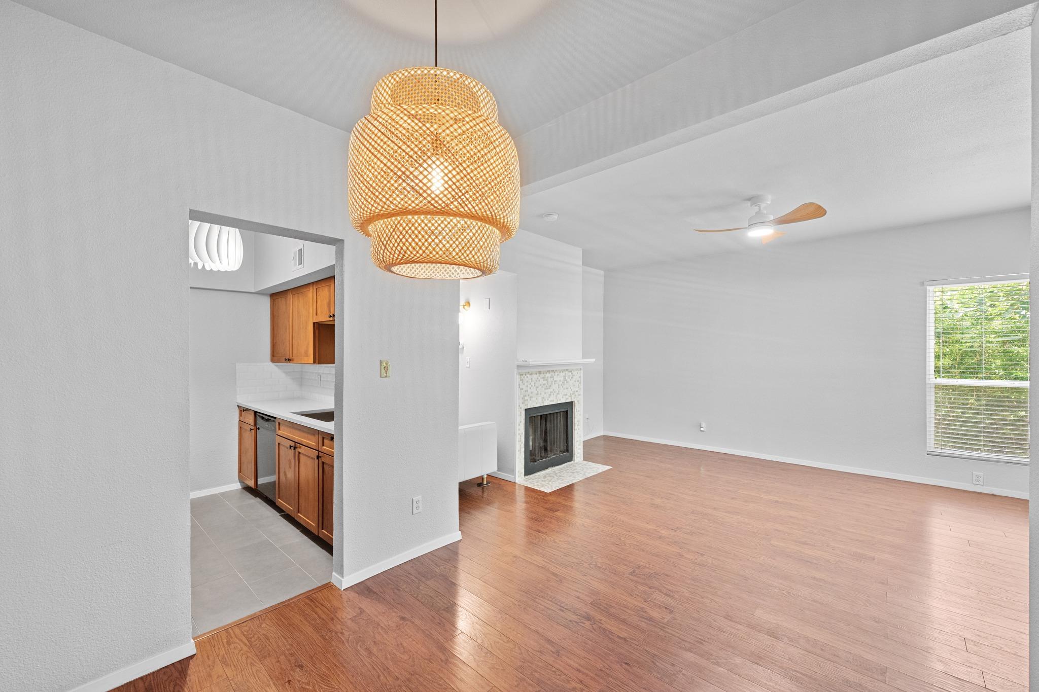 1509 39 1/2 ST #108, Austin, TX 78756 photo 5