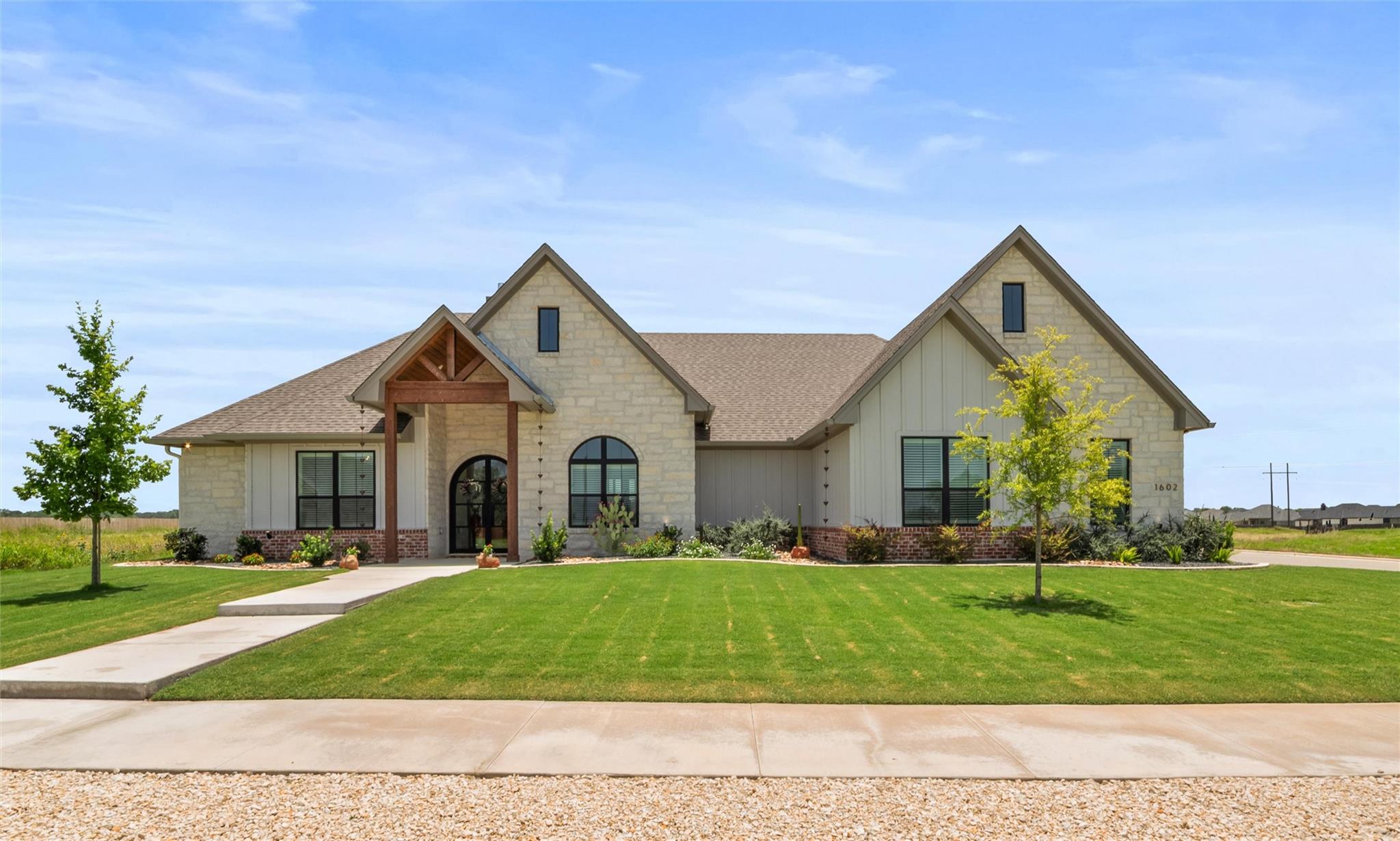 1602 Hunt DR, Salado, TX 76571 photo 2