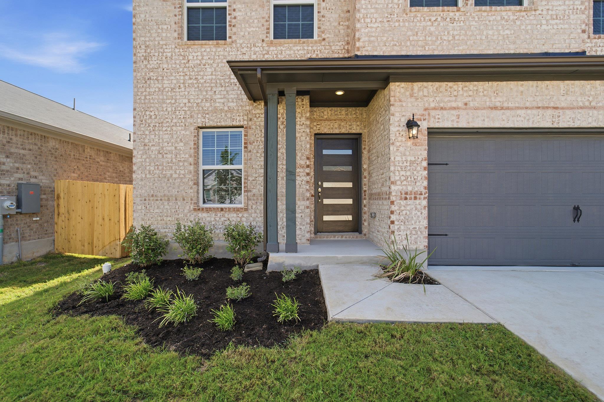 351 Begonia ST, Buda, TX 78610 photo 4