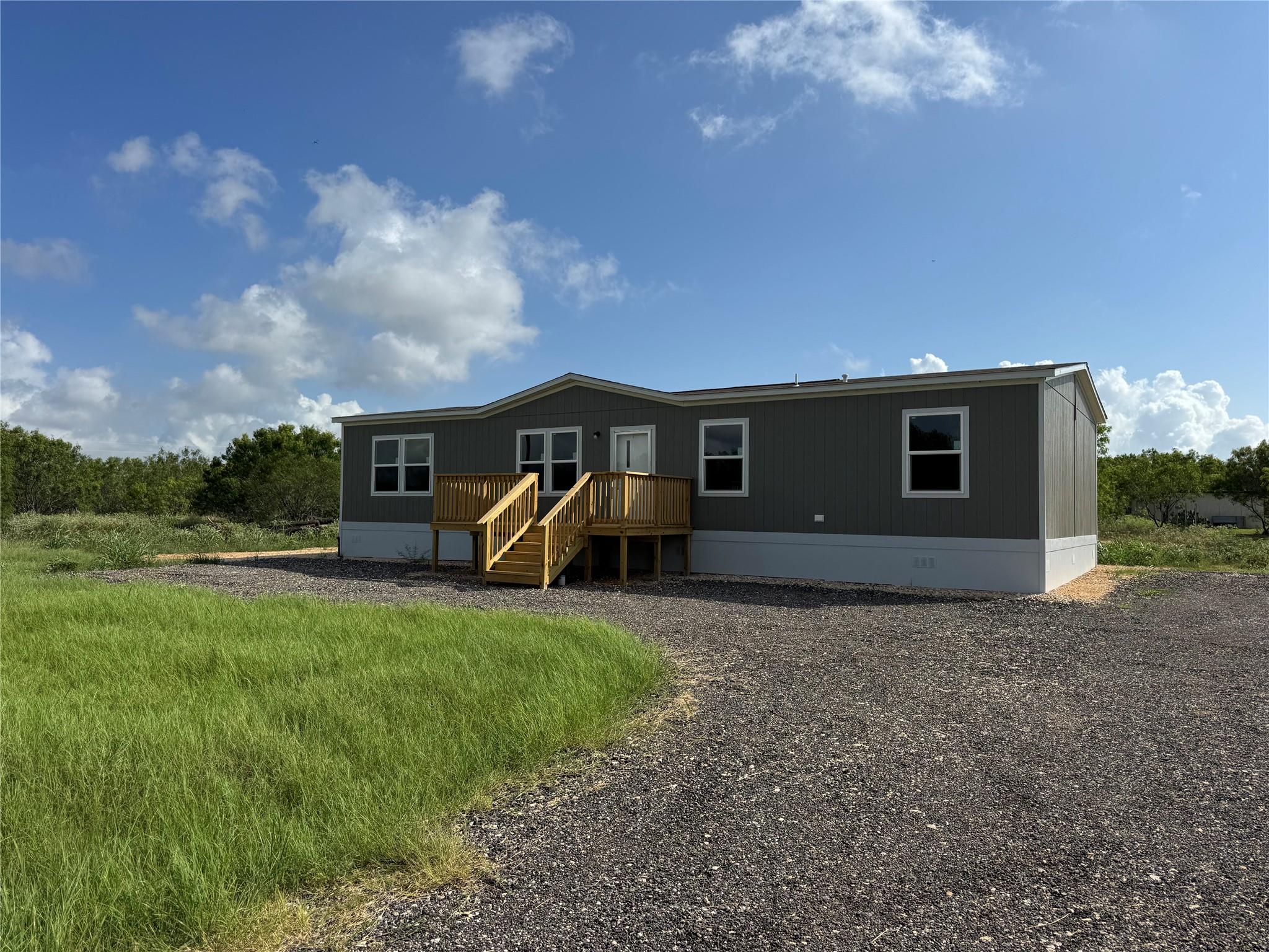 2601 Tumbleweed TRL, Dale, TX 78616 photo 2