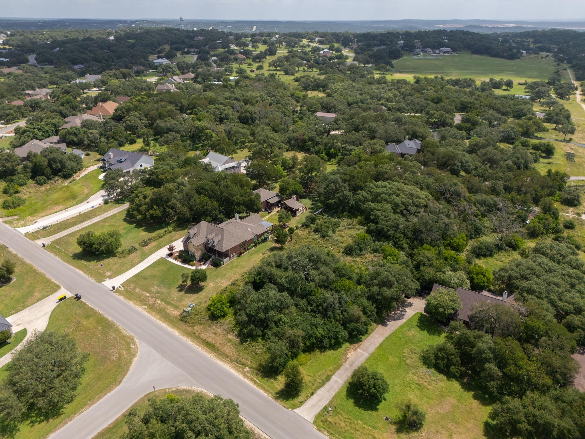 411 Brookhollow, New Braunfels, TX 78132 photo 3