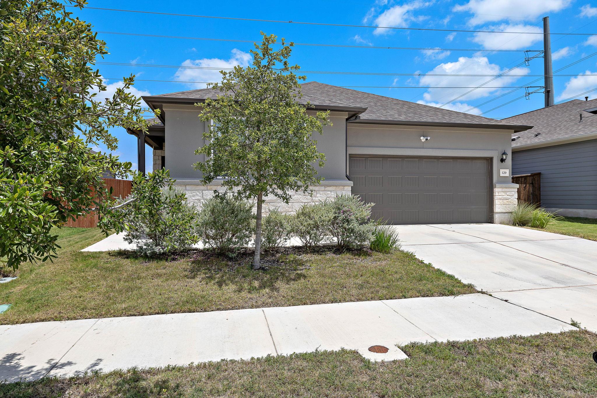129 Adeline RD, Hutto, TX 78634 photo 3