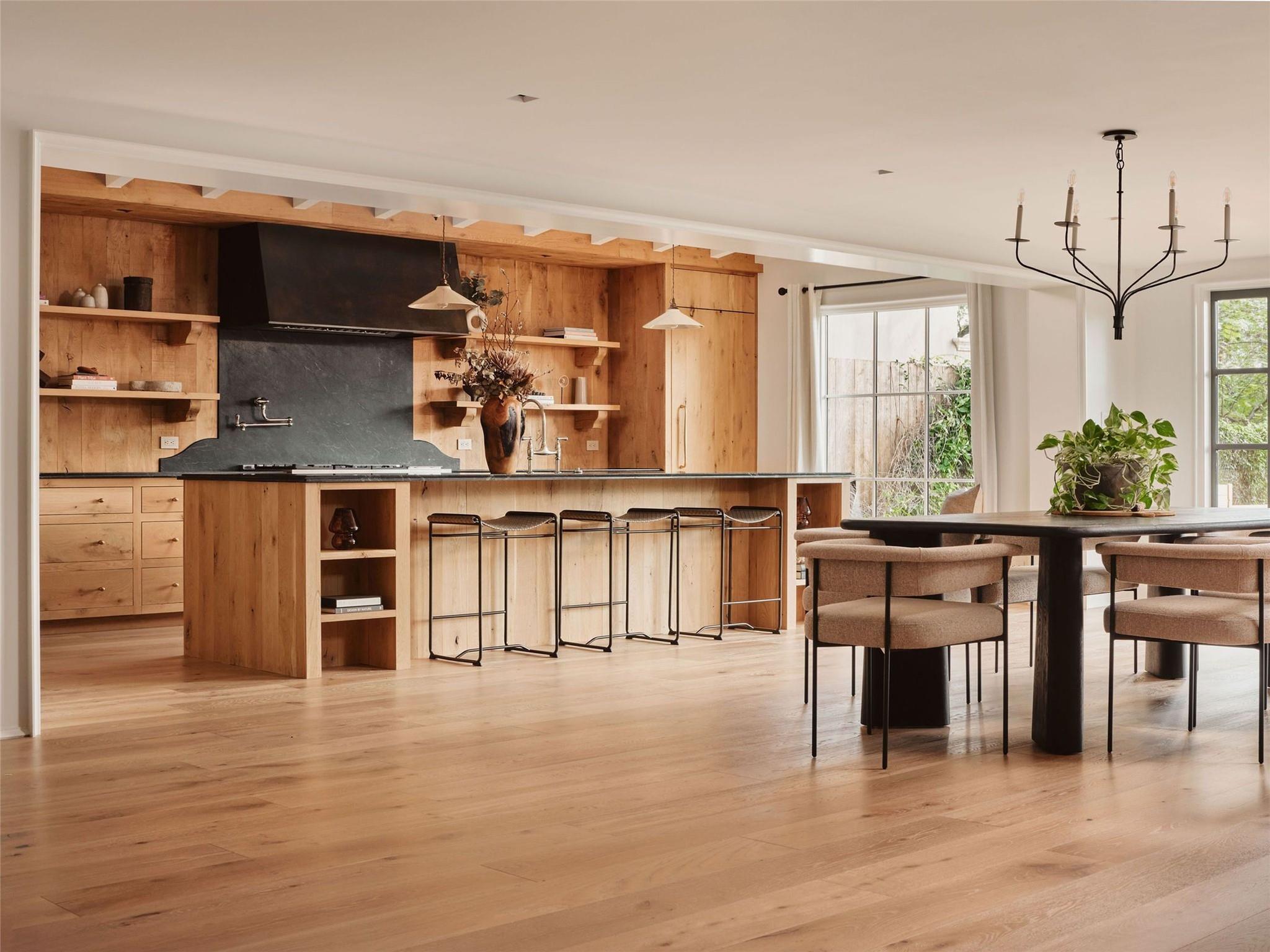 Photo of 1012 Gaston Ave, Austin, TX 78703