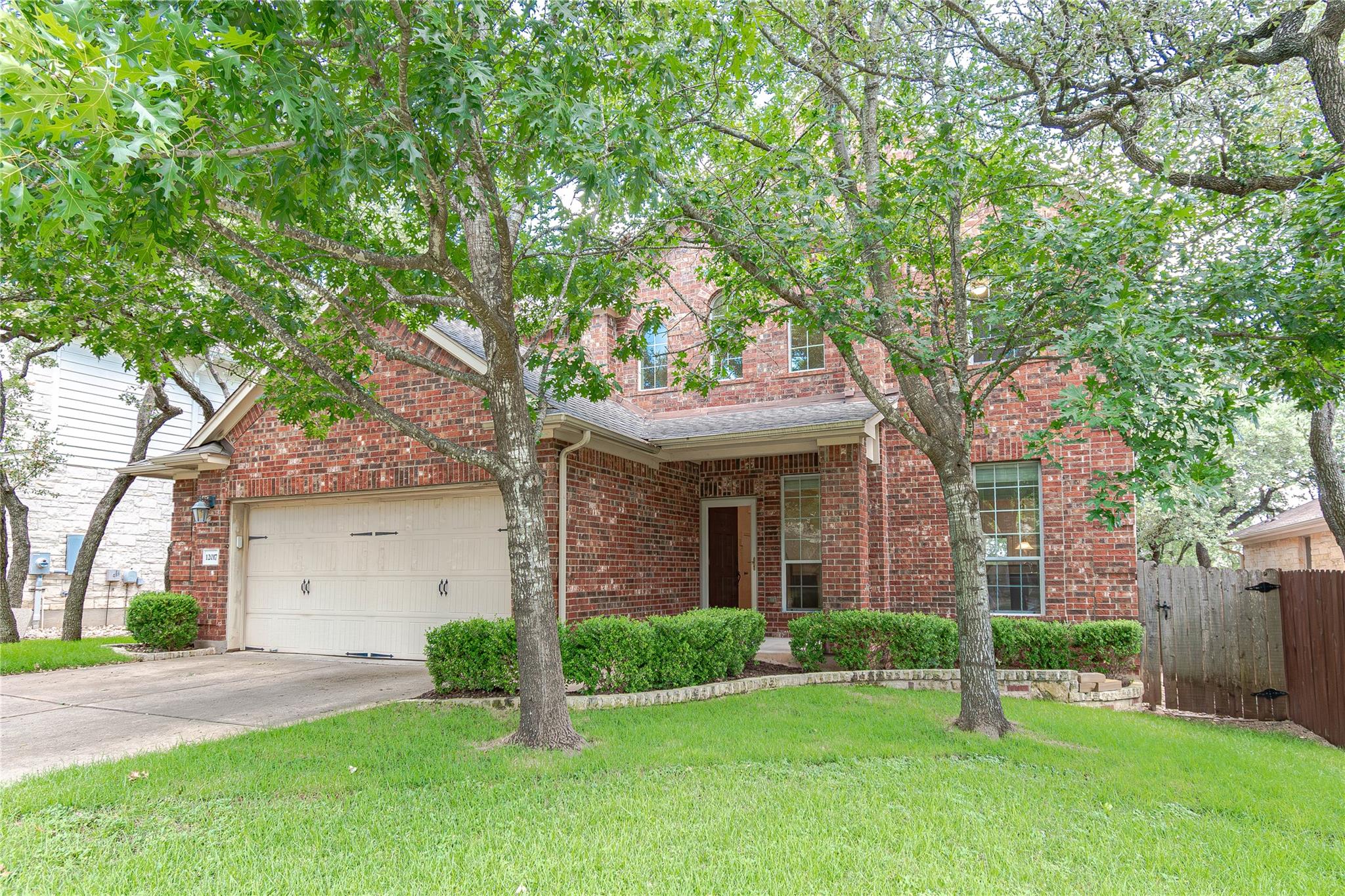 12017 Cherisse DR, Austin, TX 78739 photo 2