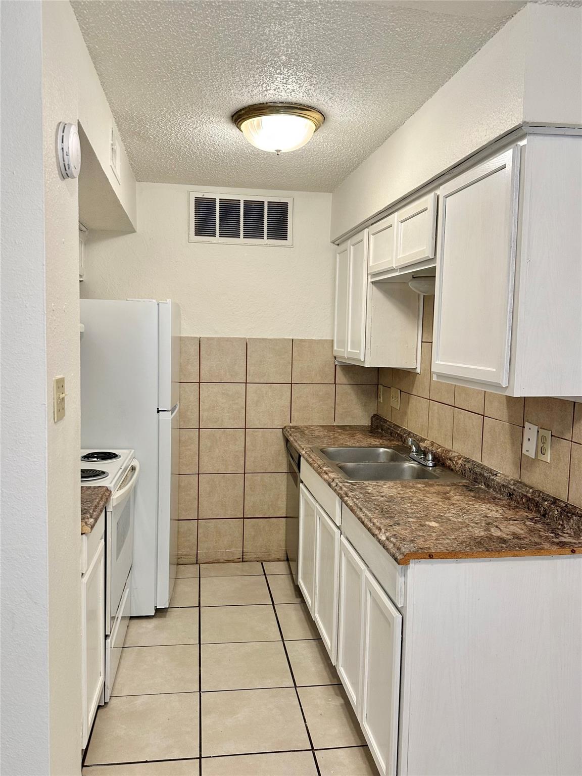 4322 Gillis ST #106, Austin, TX 78745 photo 2